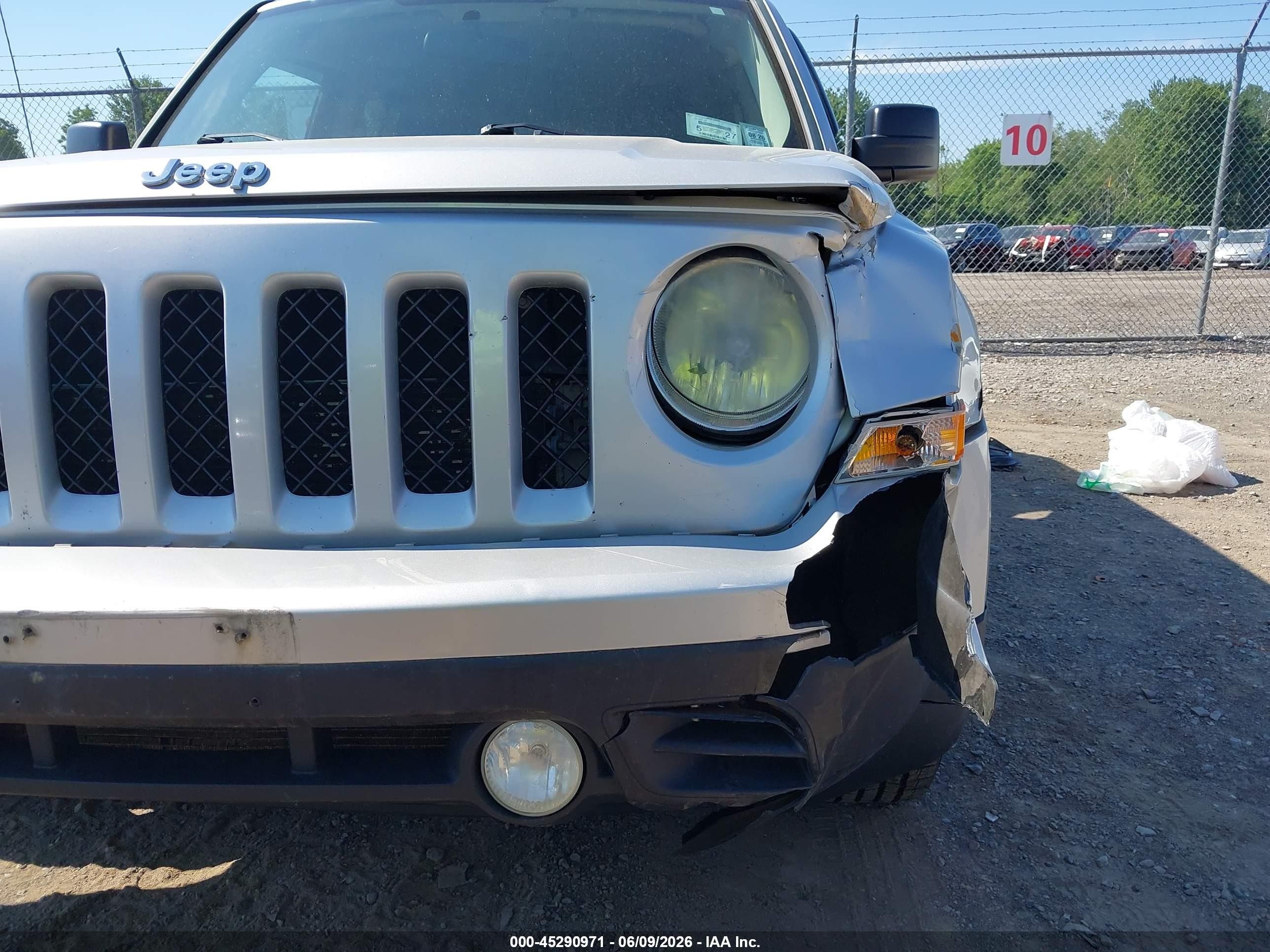 2011 Jeep Patriot Sport Silver vin: 1J4NT1GA4BD124893