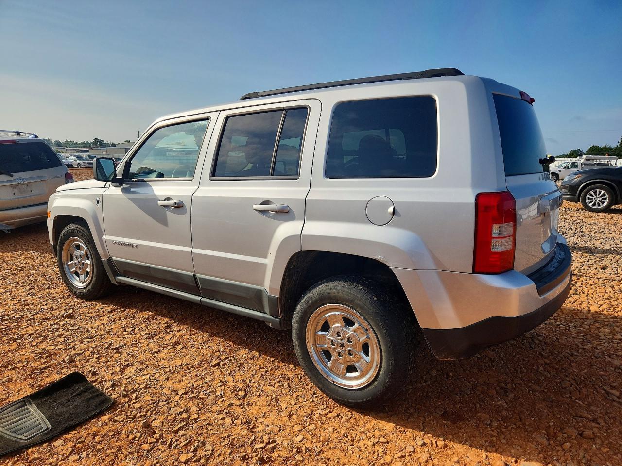 2011 Jeep Patriot Sport Silver vin: 1J4NT1GA4BD196824