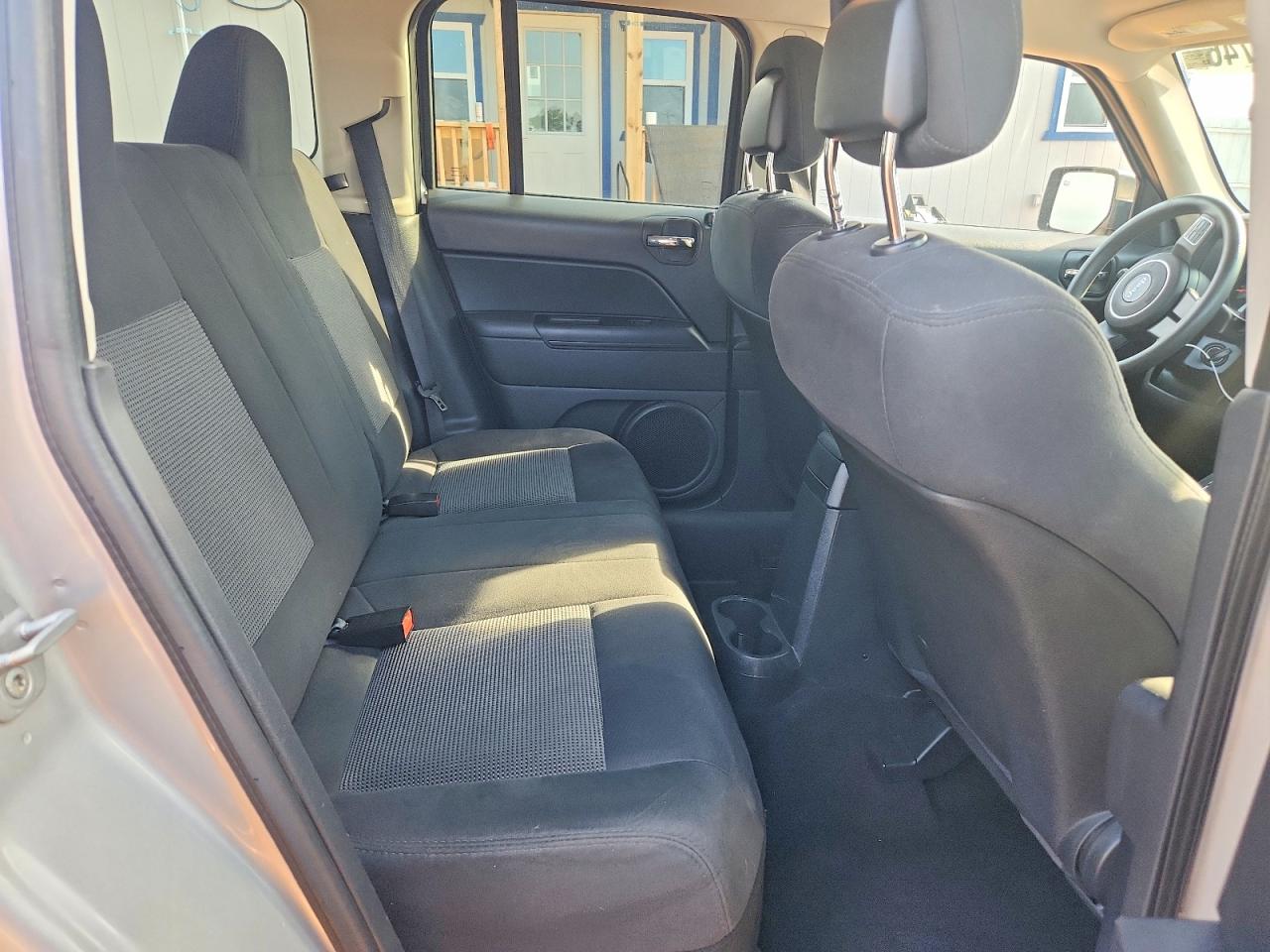 2011 Jeep Patriot Sport Silver vin: 1J4NT1GA4BD196824
