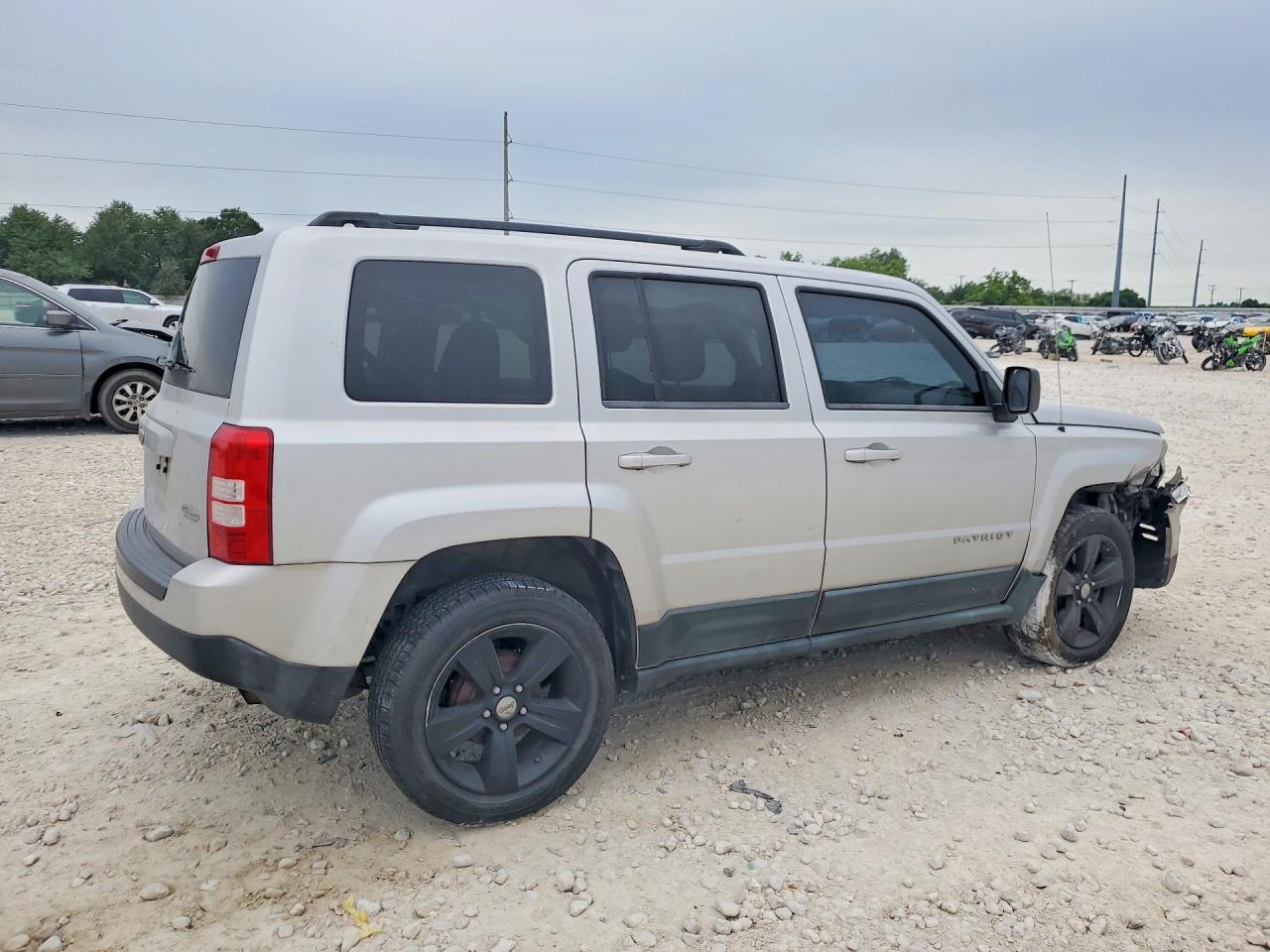 2011 Jeep Patriot Sport Серебряный vin: 1J4NT1GA4BD205232