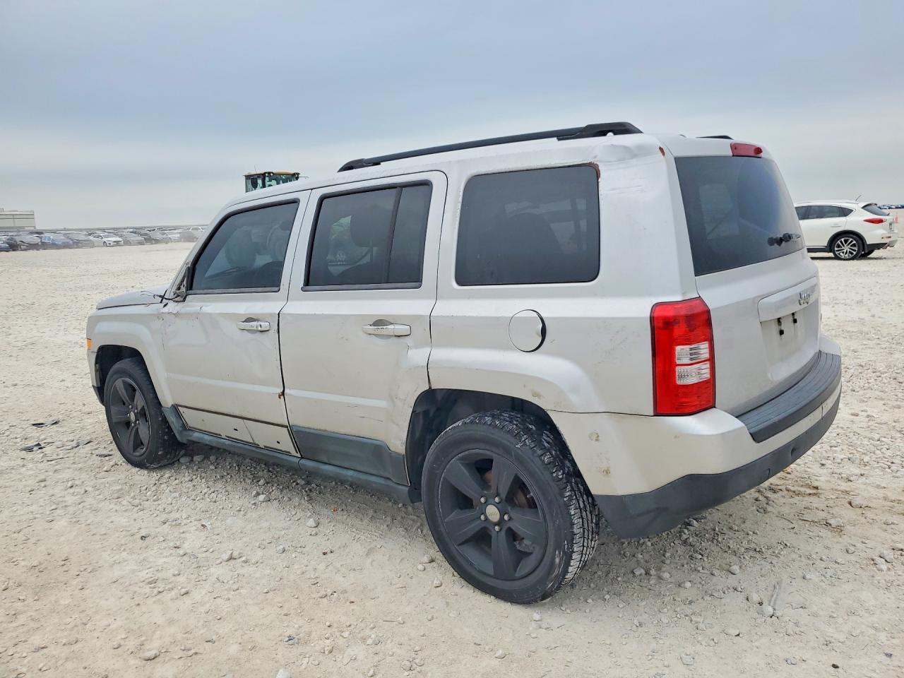 2011 Jeep Patriot Sport Серебряный vin: 1J4NT1GA4BD205232