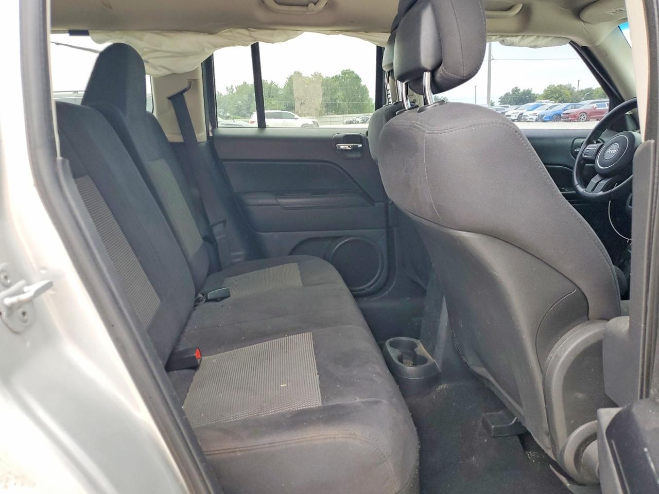 2011 Jeep Patriot Sport Серебряный vin: 1J4NT1GA4BD205232