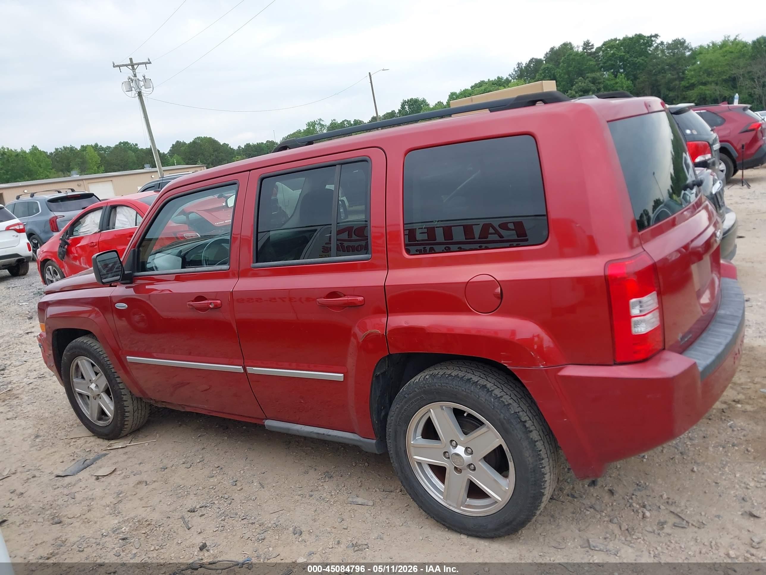 2010 Jeep Patriot Sport Red vin: 1J4NT1GA5AD666454