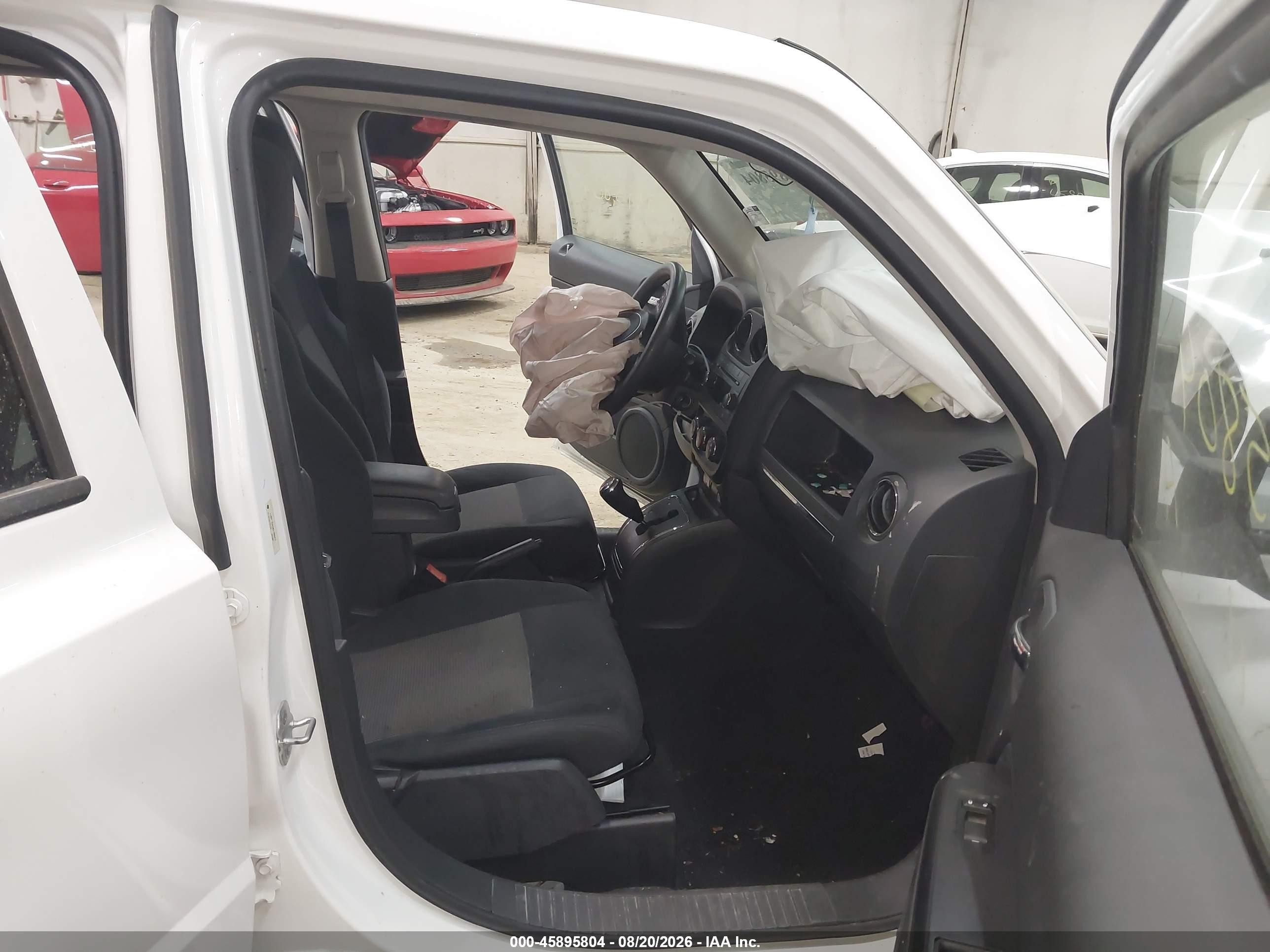 2011 Jeep Patriot Sport Белый vin: 1J4NT1GA5BD180924