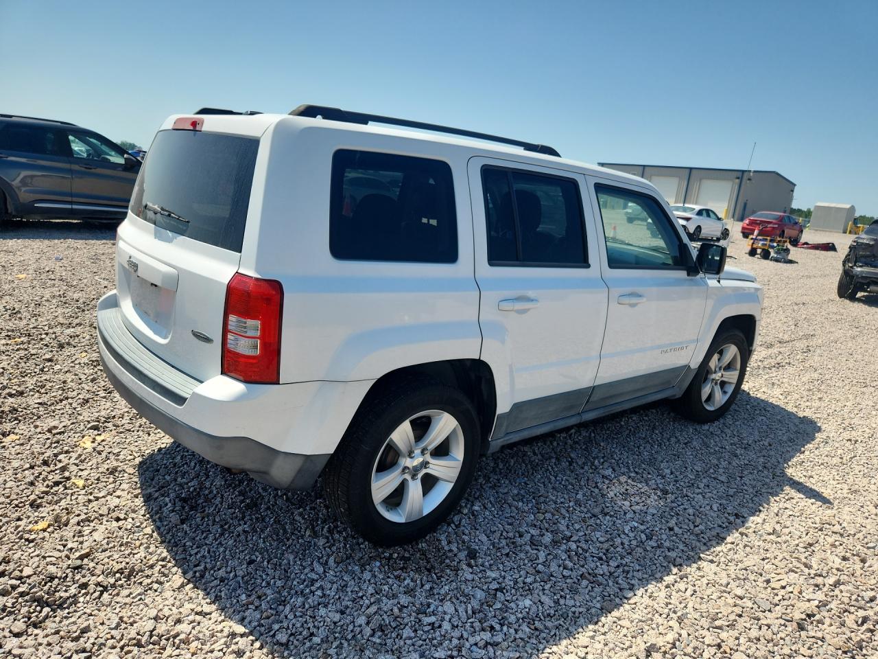 2011 Jeep Patriot Sport White vin: 1J4NT1GA6BD132445