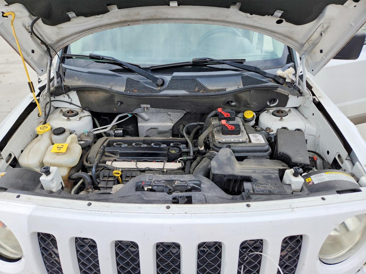 2011 Jeep Patriot Sport White vin: 1J4NT1GA8BD104145