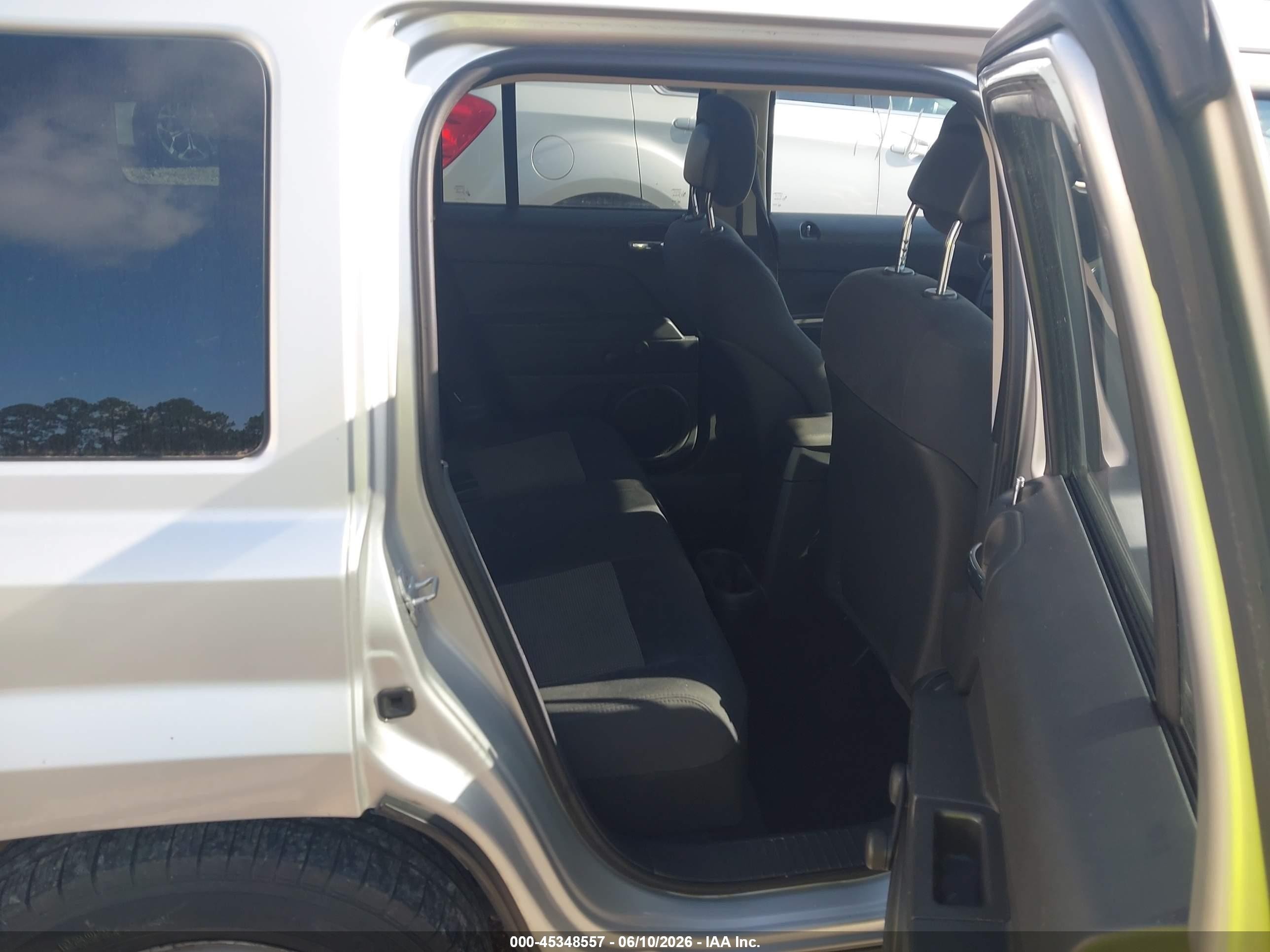 2011 Jeep Patriot Sport Gray vin: 1J4NT1GA8BD142636