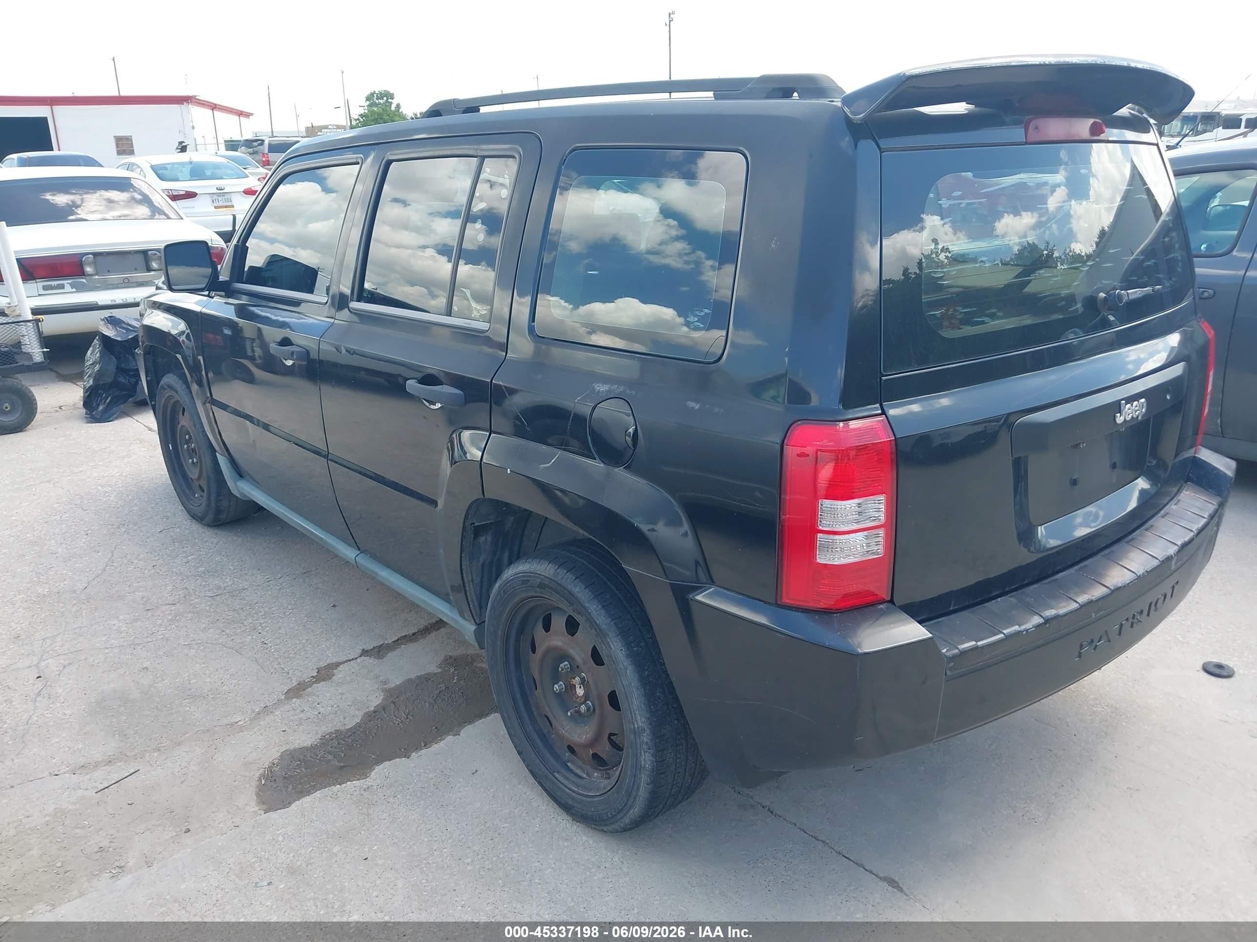 2010 Jeep Patriot Sport Черный vin: 1J4NT2GA0AD516743
