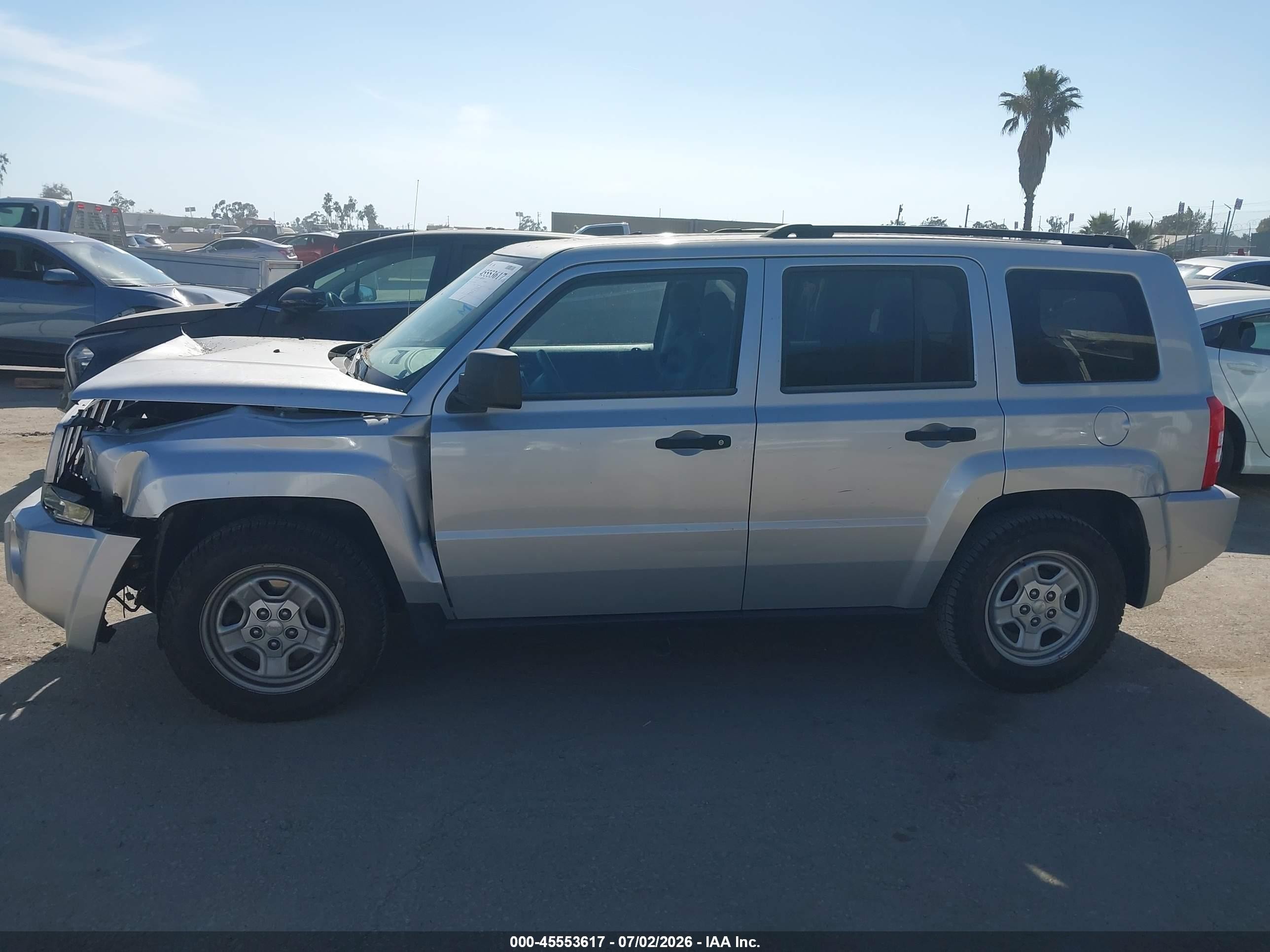 2010 Jeep Patriot Sport Silver vin: 1J4NT2GA8AD569867