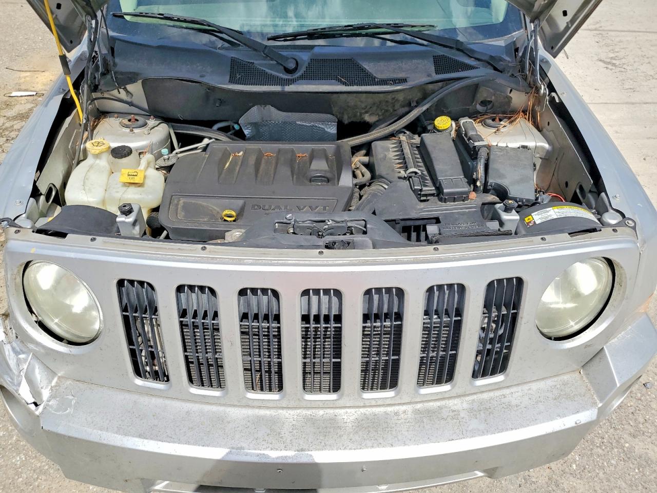 2010 Jeep Patriot Sport Silver vin: 1J4NT2GB0AD529291