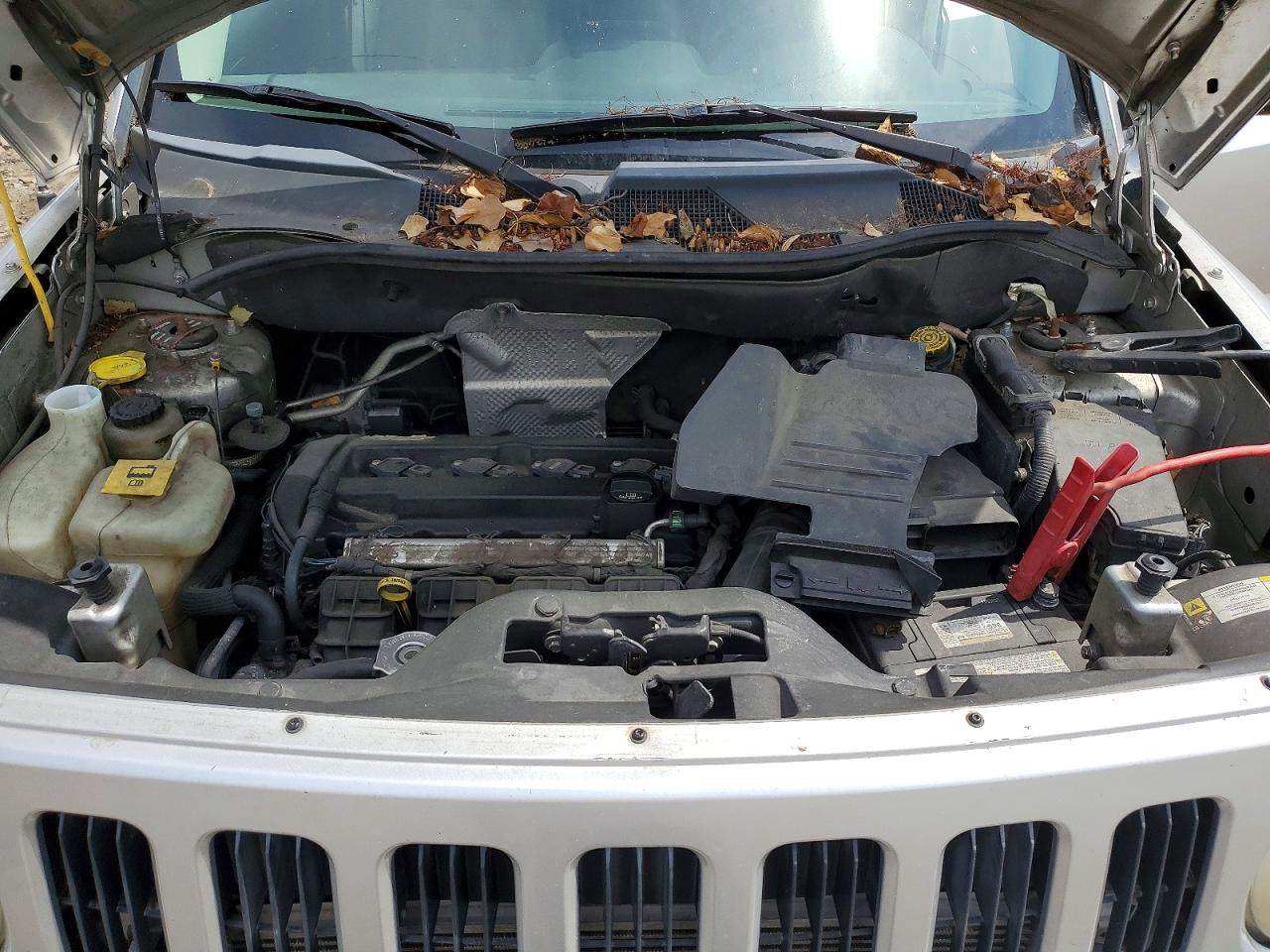 2010 Jeep Patriot Sport Silver vin: 1J4NT2GB5AD660104