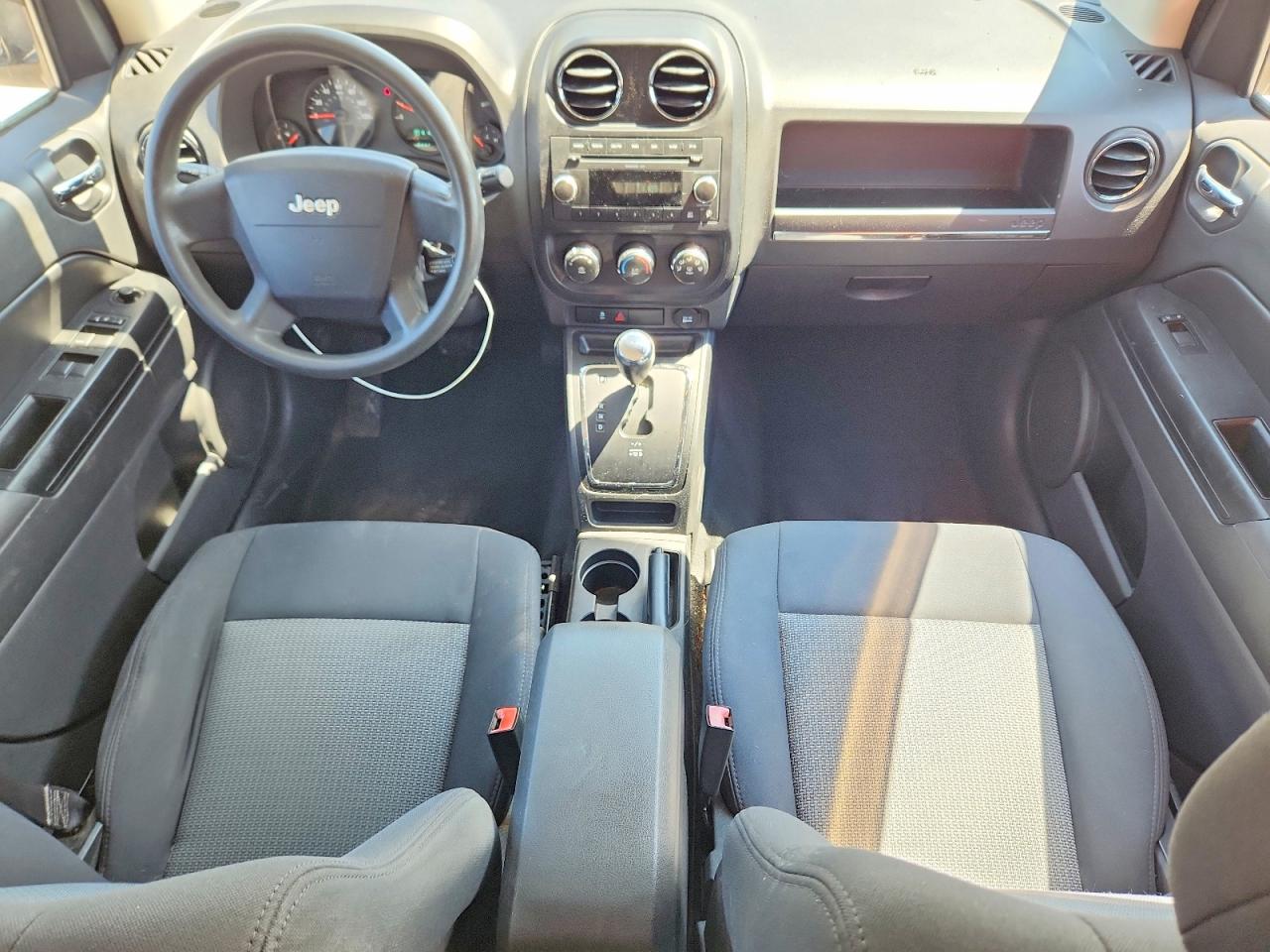 2010 Jeep Compass Sport Orange vin: 1J4NT4FA1AD504744