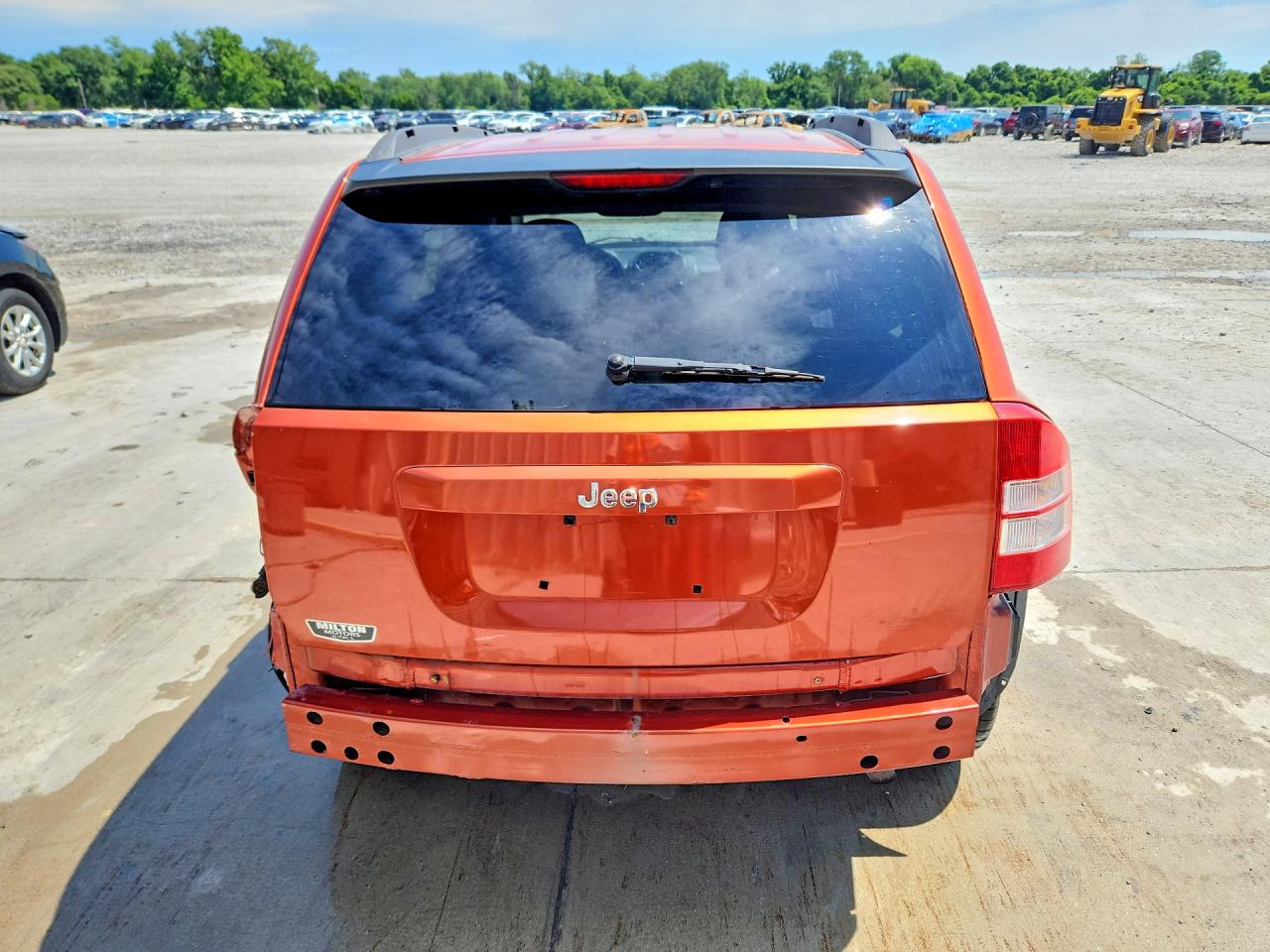 2010 Jeep Compass Sport Orange vin: 1J4NT4FA1AD504744