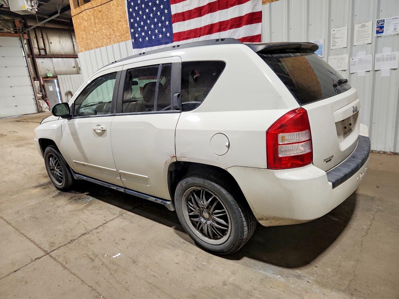 2010 Jeep Compass Sport White vin: 1J4NT4FA8AD506863