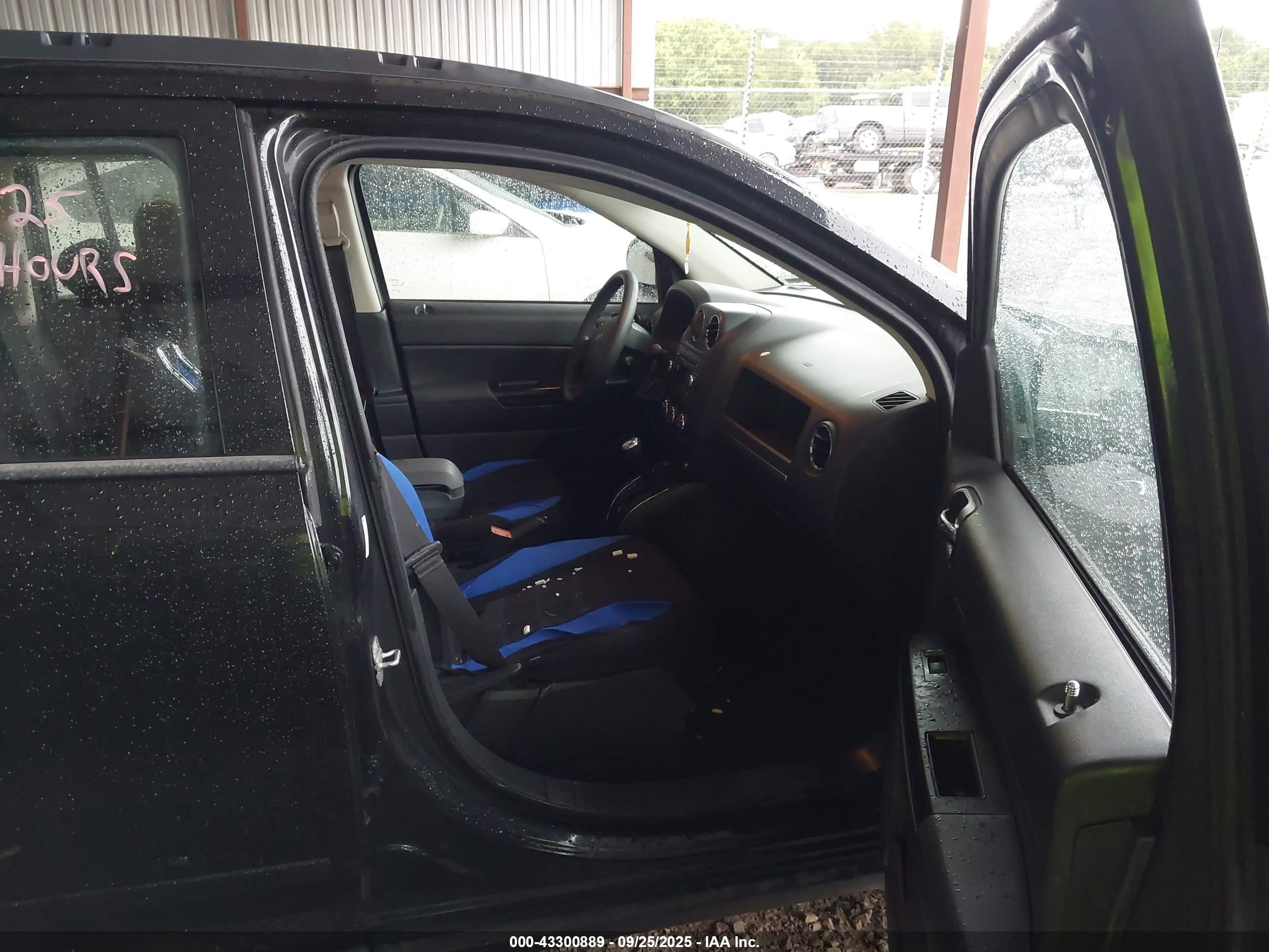 2010 Jeep Compass Sport Черный vin: 1J4NT4FB1AD574267