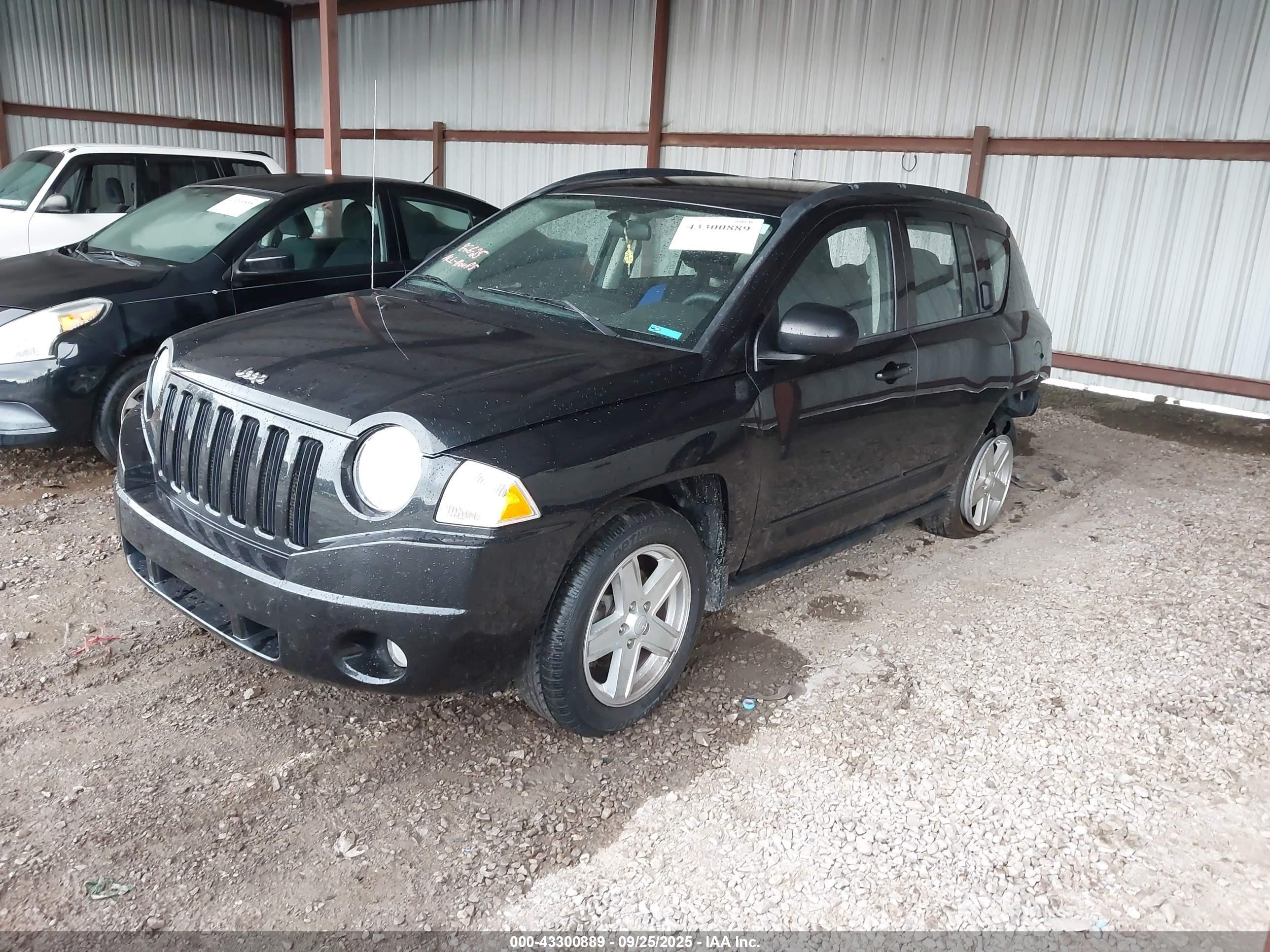 2010 Jeep Compass Sport Черный vin: 1J4NT4FB1AD574267