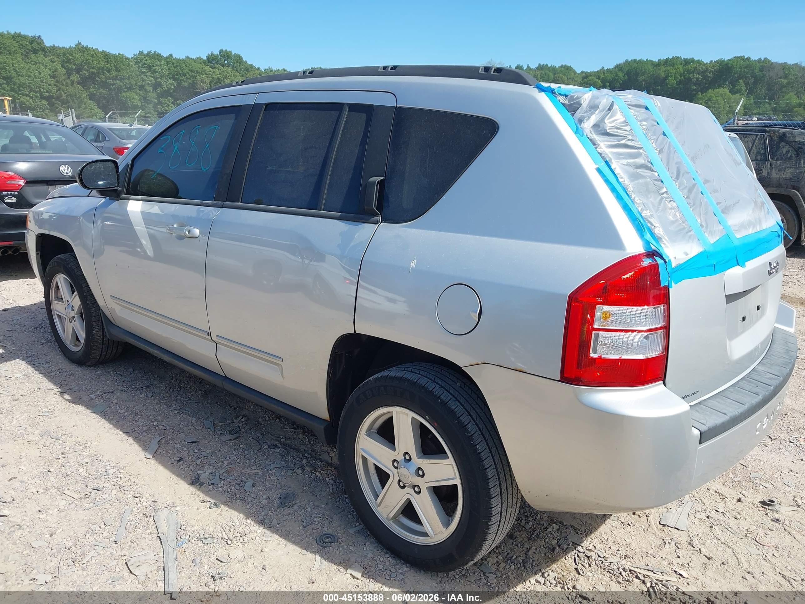 2010 Jeep Compass Sport Silver vin: 1J4NT4FB2AD501456