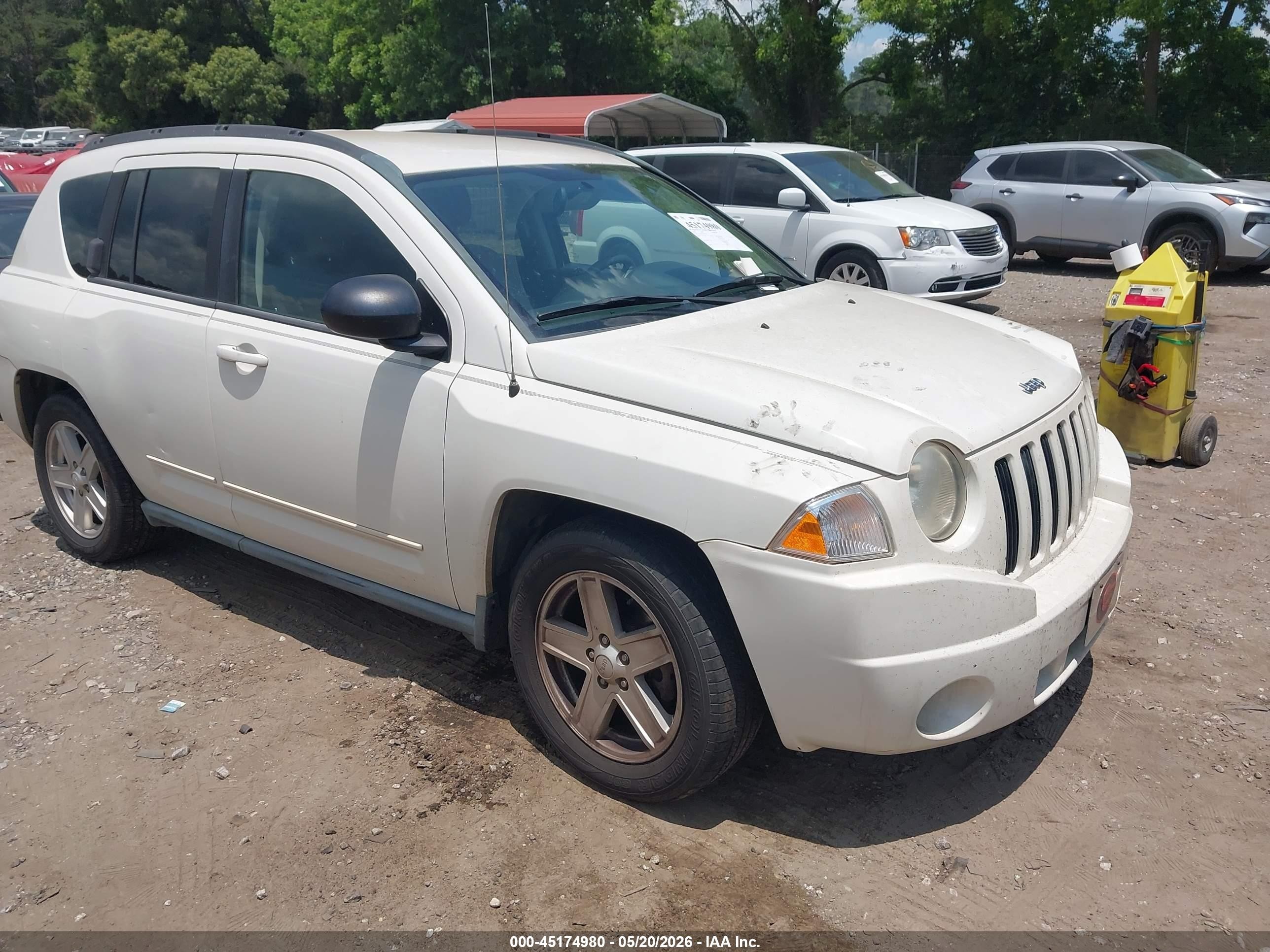 2010 Jeep Compass Sport White vin: 1J4NT4FB4AD585490
