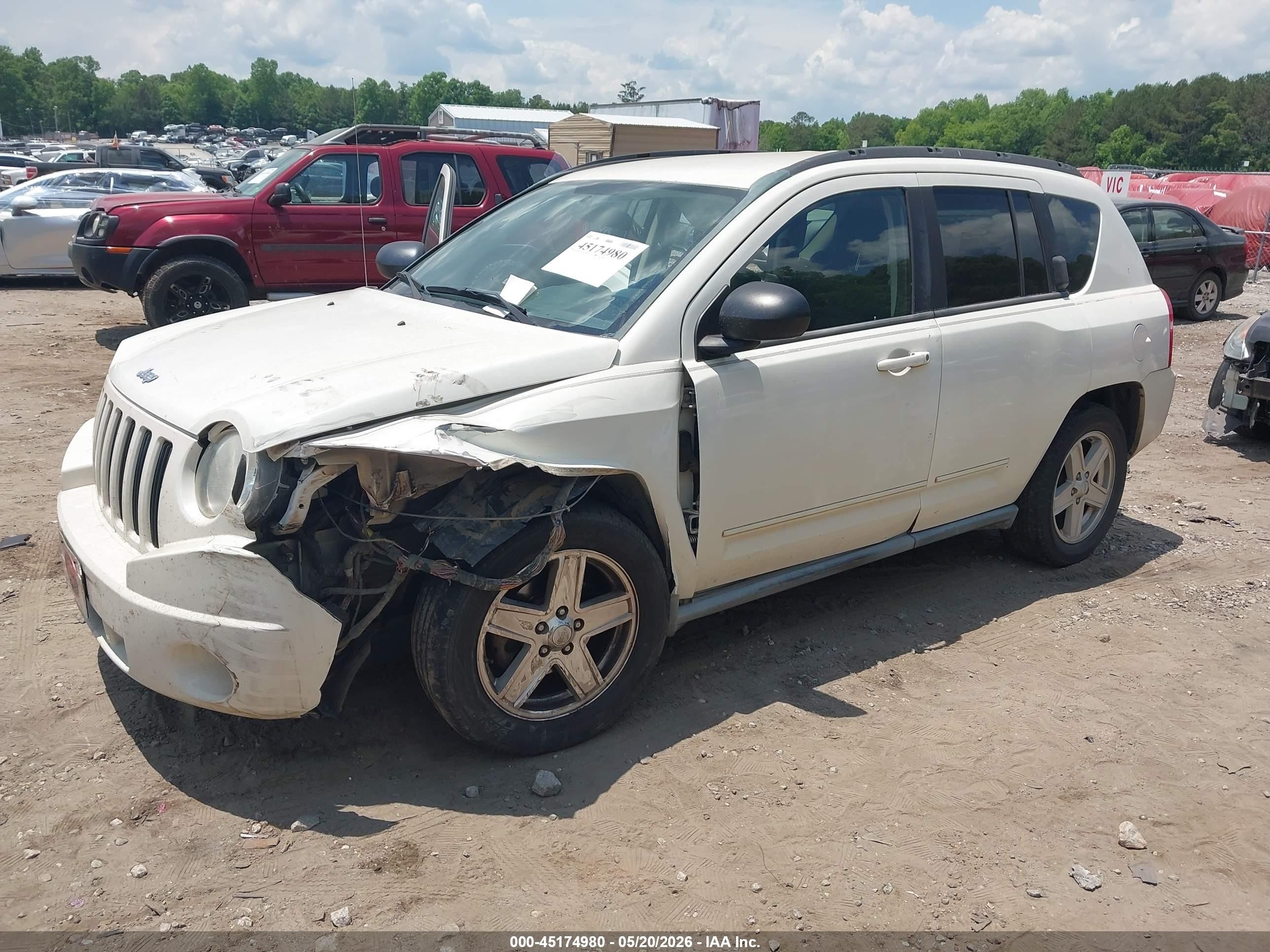 2010 Jeep Compass Sport White vin: 1J4NT4FB4AD585490