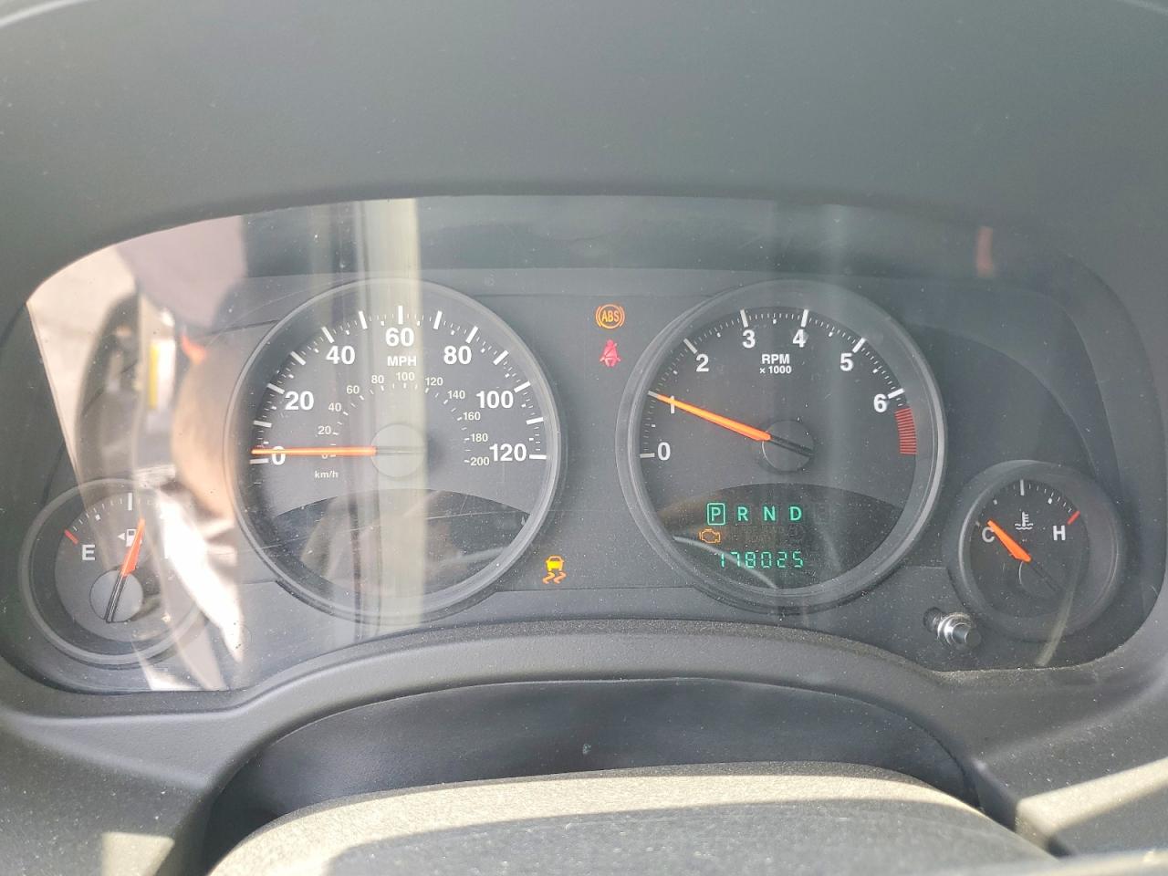 2010 Jeep Compass Sport Золотой vin: 1J4NT4FB5AD502794