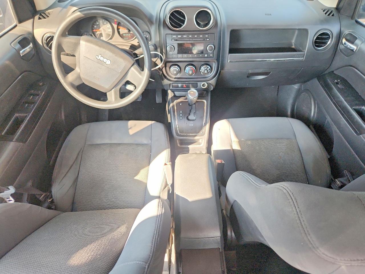 2010 Jeep Compass Sport Gray vin: 1J4NT4FB6AD549493