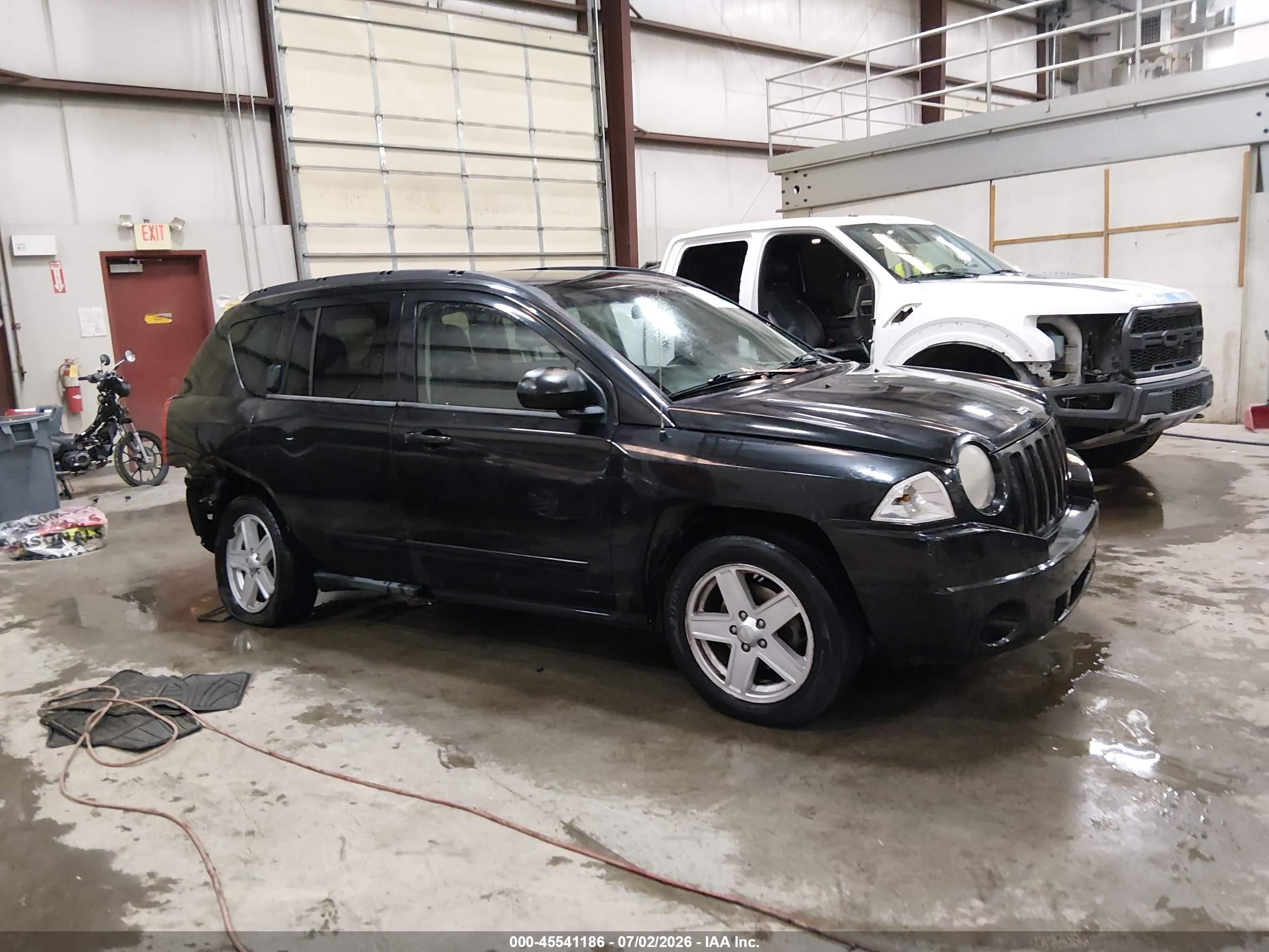2010 Jeep Compass Sport White vin: 1J4NT4FB6AD578699