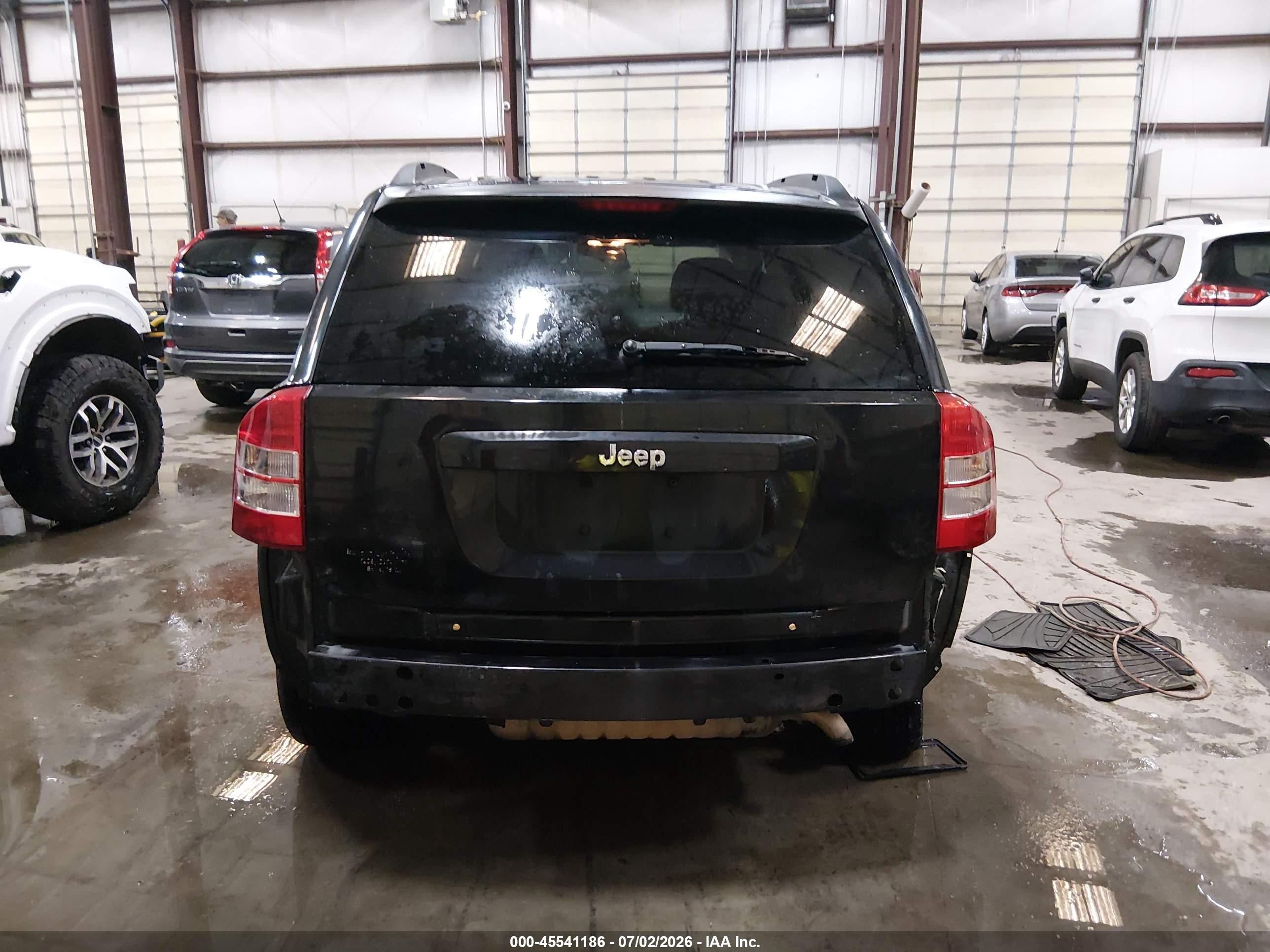 2010 Jeep Compass Sport White vin: 1J4NT4FB6AD578699