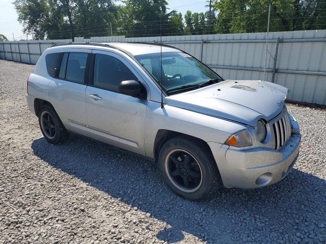 2010 Jeep Compass Sport Silver vin: 1J4NT4FB6AD622748