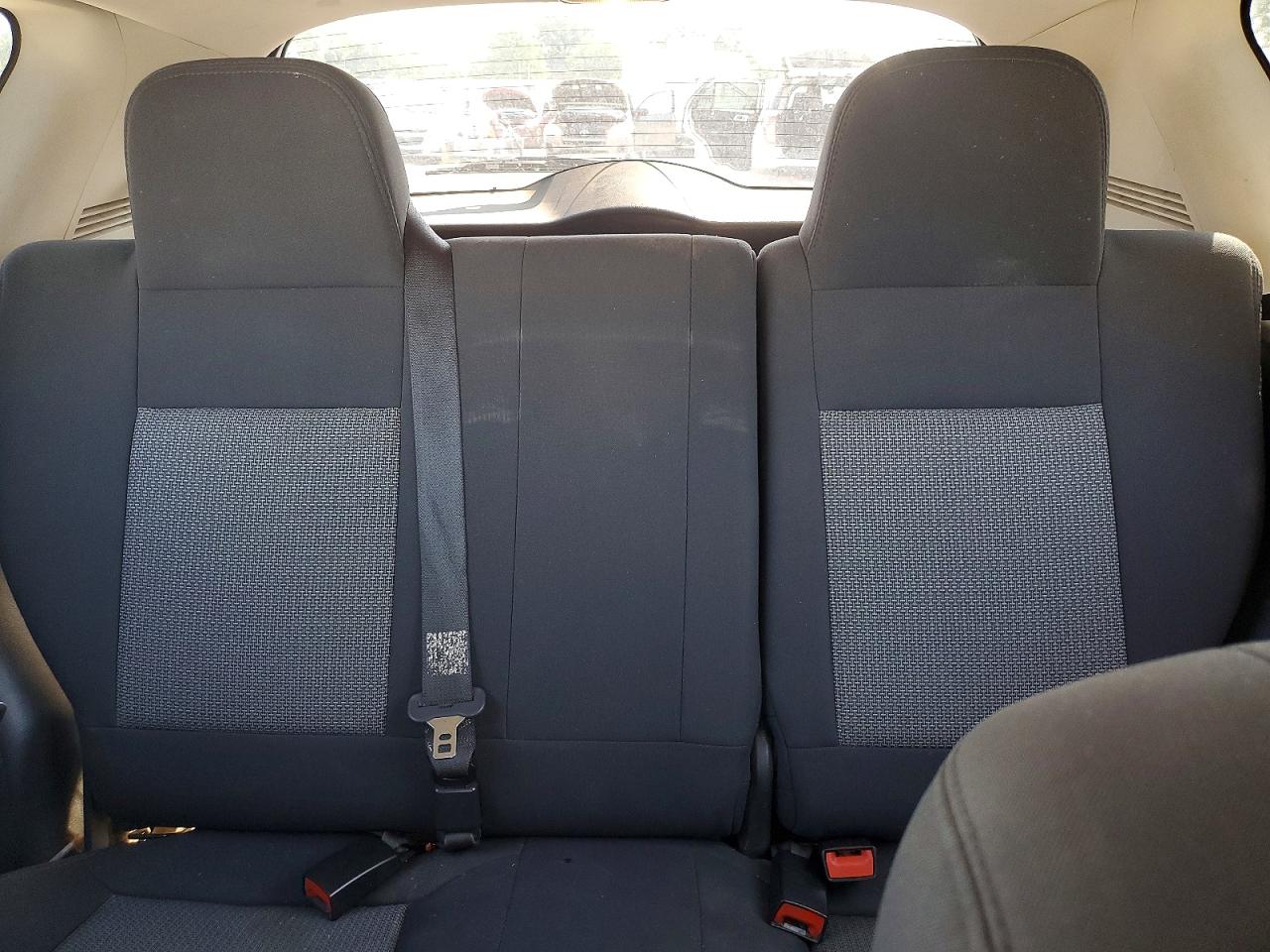 2010 Jeep Compass Sport Silver vin: 1J4NT4FB6AD622748