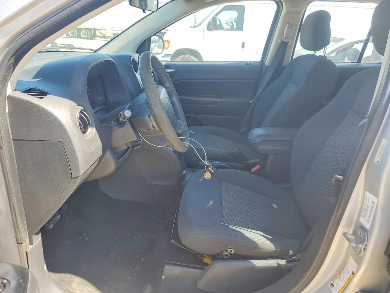 2010 Jeep Compass Sport Gray vin: 1J4NT4FBXAD558391