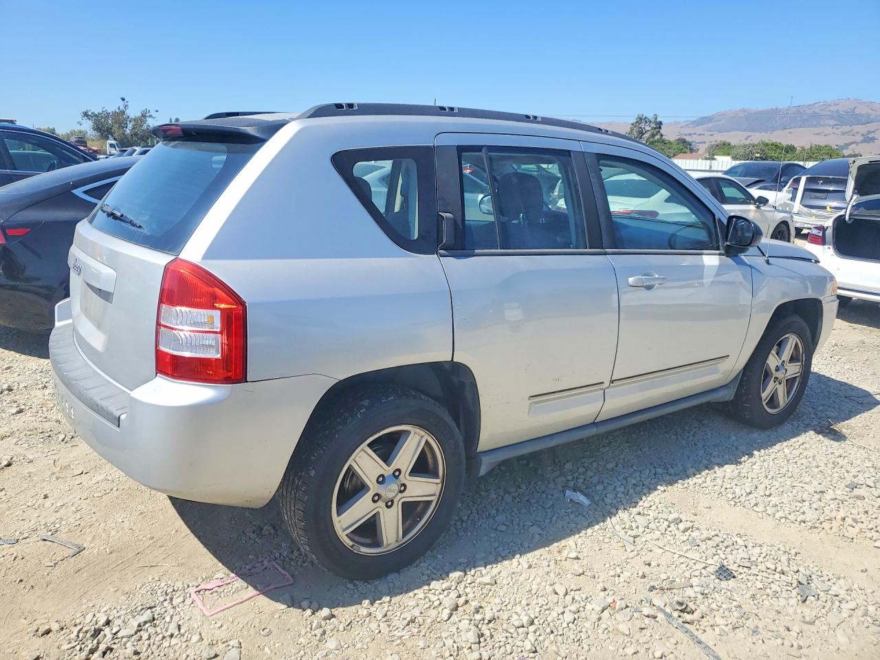 2010 Jeep Compass Sport Gray vin: 1J4NT4FBXAD558391