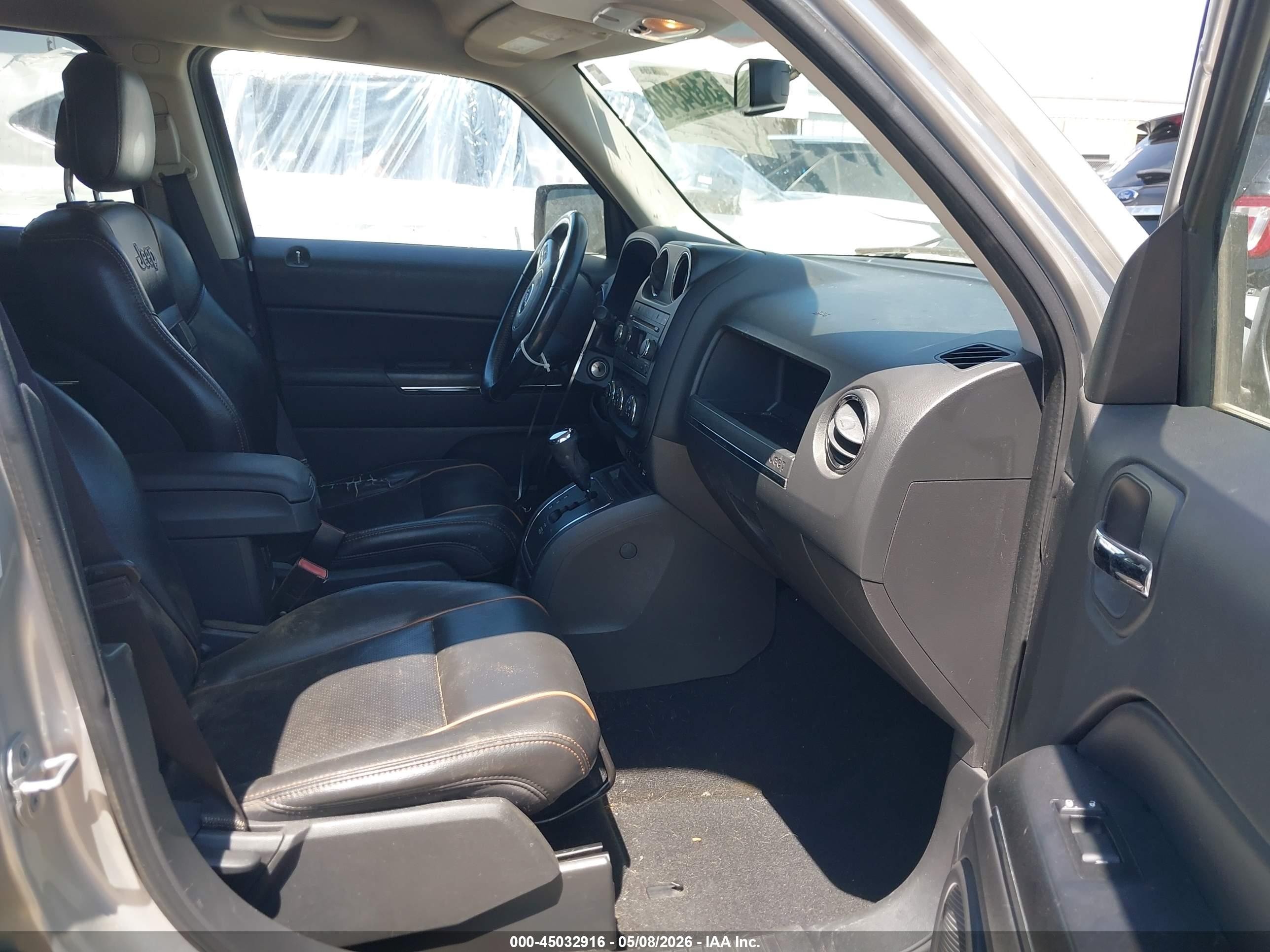 2011 Jeep Patriot Latitude X Silver vin: 1J4NT4GB2BD169213