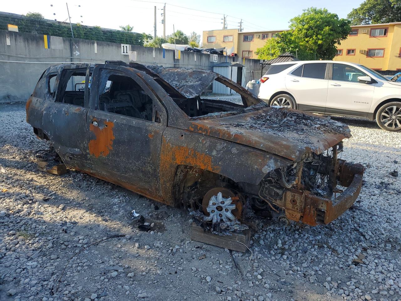2010 Jeep Compass Limited Burn vin: 1J4NT5FB4AD538062