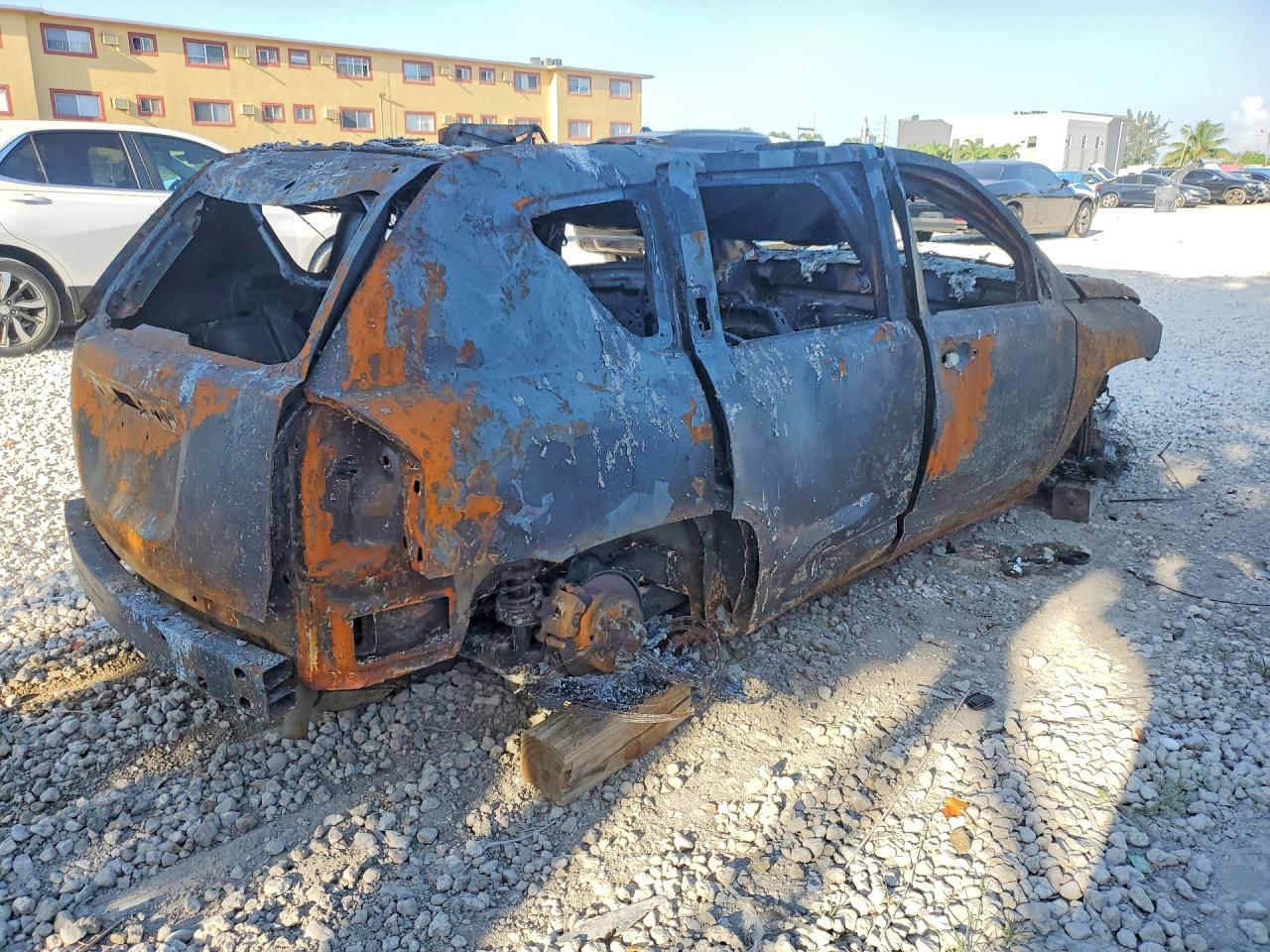 2010 Jeep Compass Limited Burn vin: 1J4NT5FB4AD538062