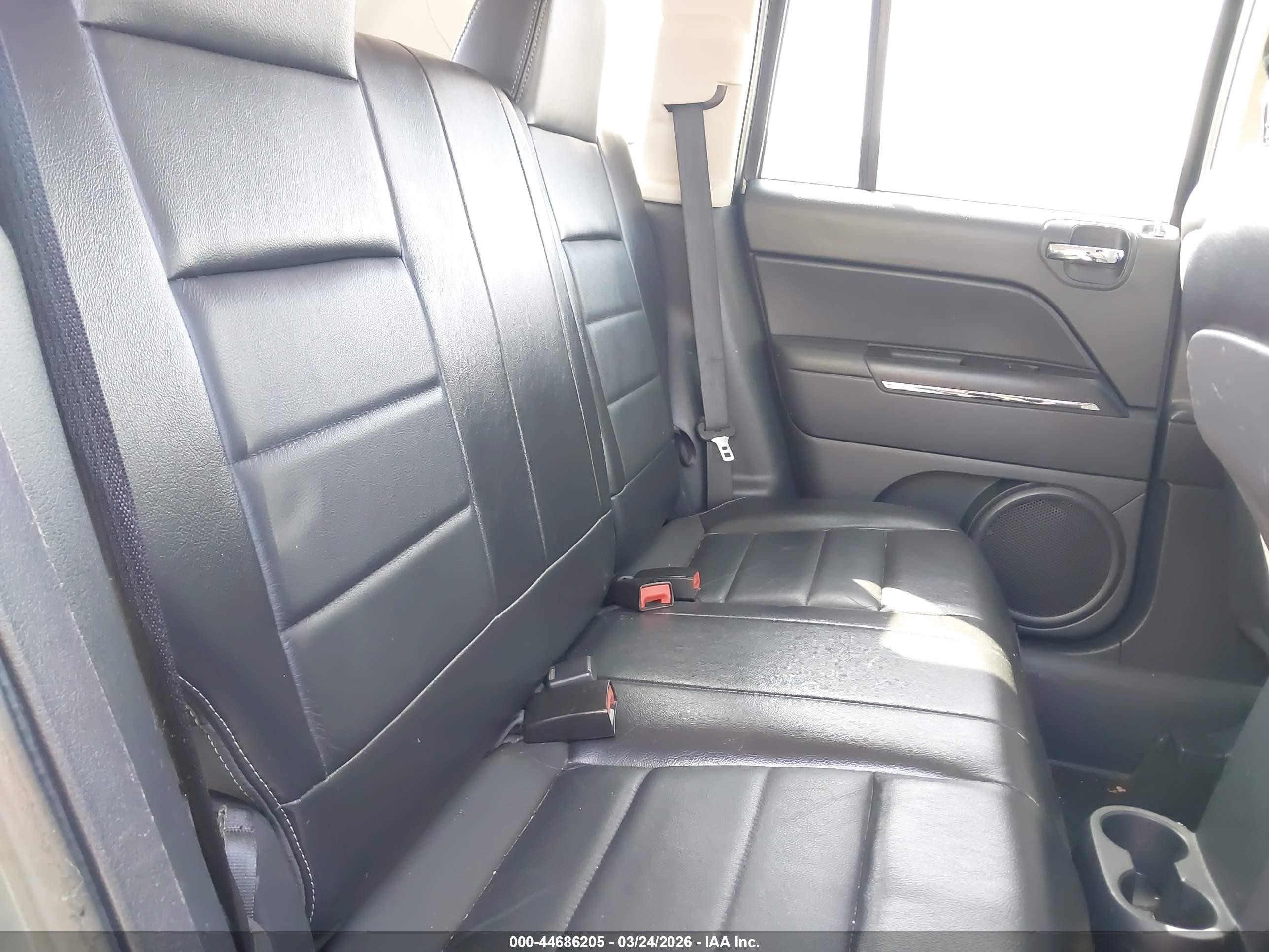 2011 Jeep Compass Limited Gray vin: 1J4NT5FBXBD236521