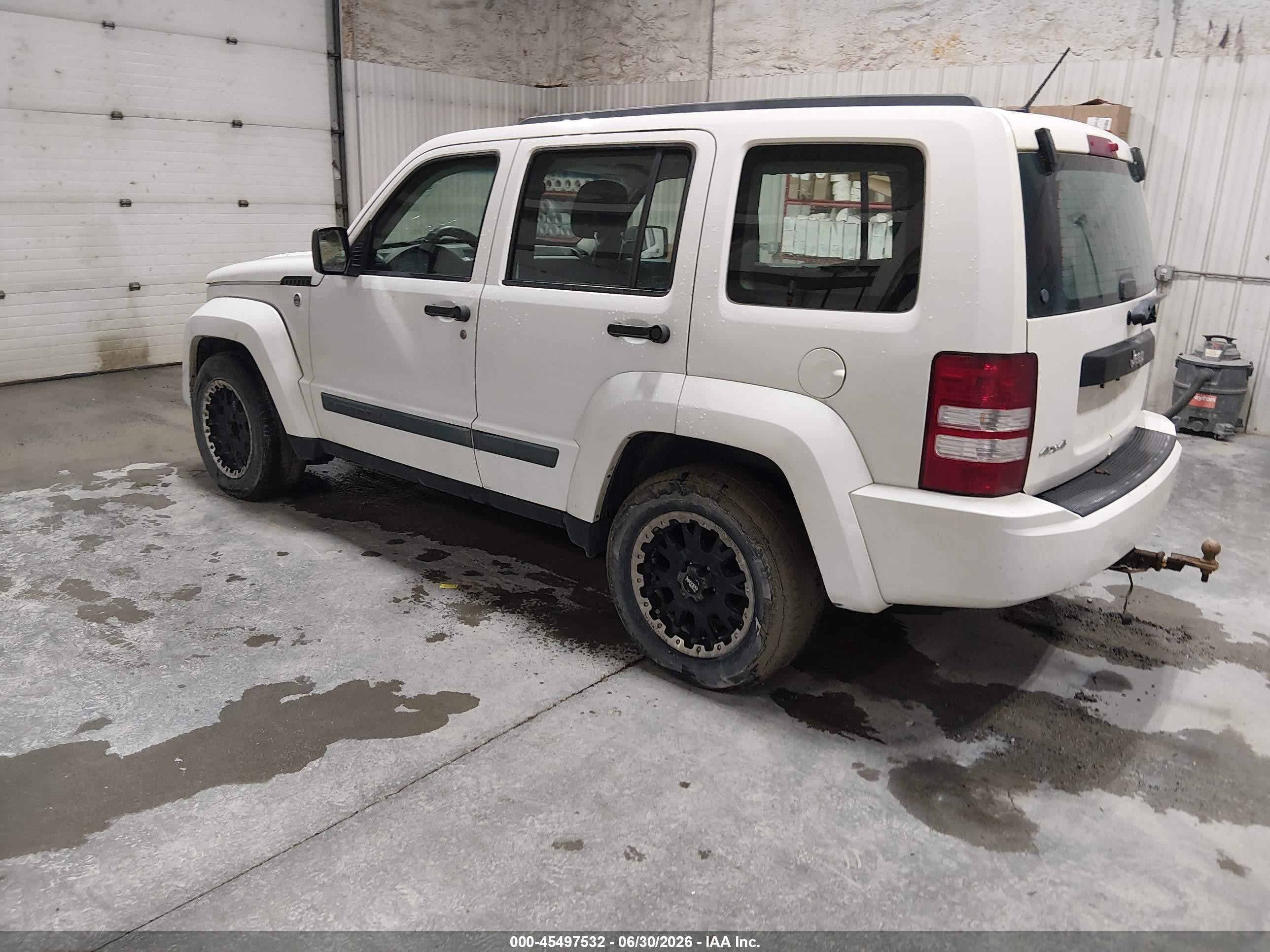 2010 Jeep Liberty Sport White vin: 1J4PN2GK0AW105942