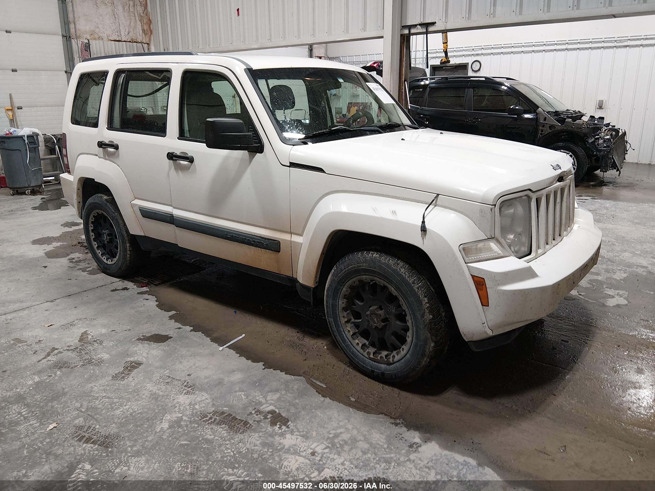 2010 Jeep Liberty Sport White vin: 1J4PN2GK0AW105942