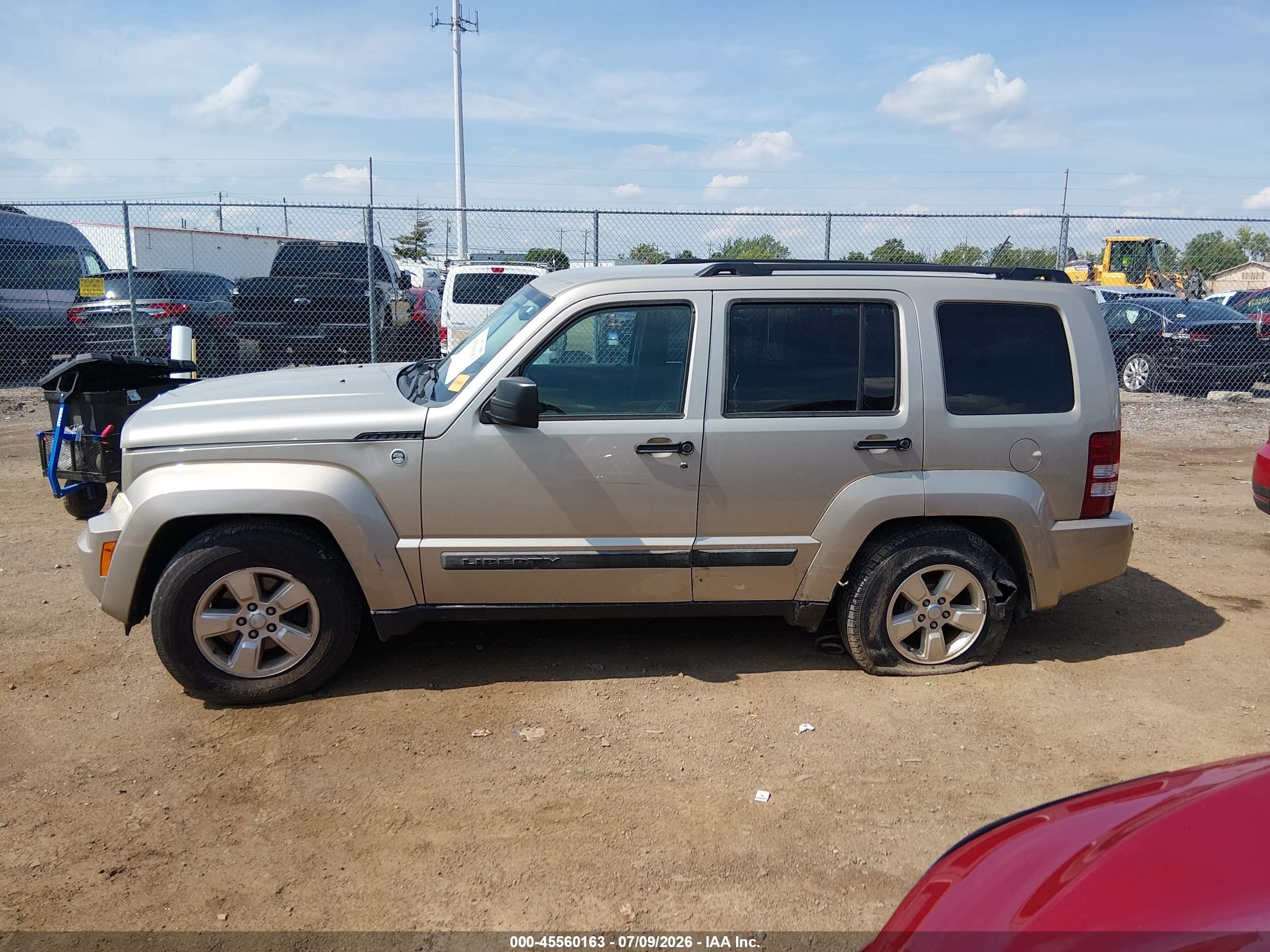 2010 Jeep Liberty Sport Коричневый vin: 1J4PN2GK0AW172847