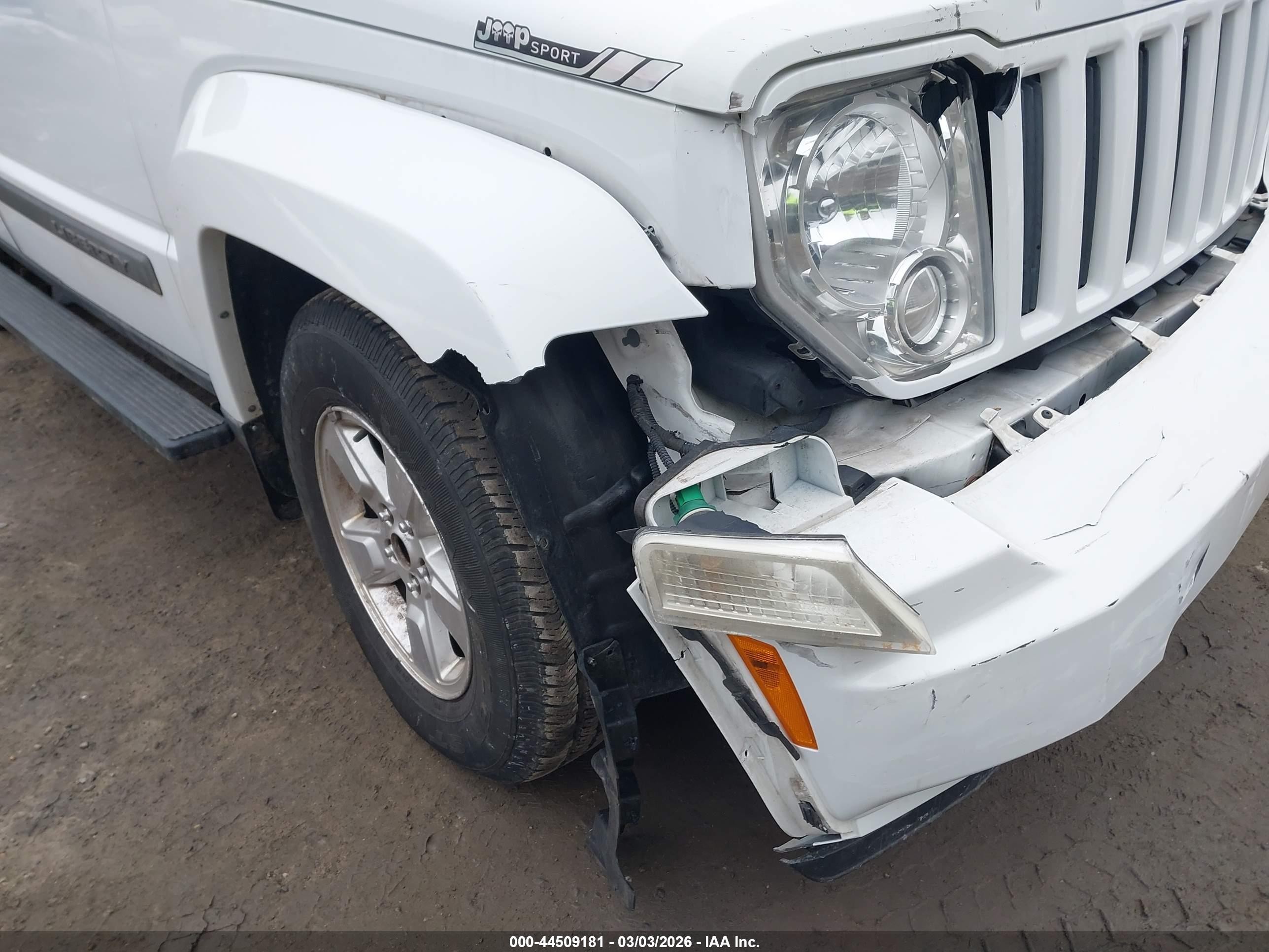2011 Jeep Liberty Sport Белый vin: 1J4PN2GK0BW530210