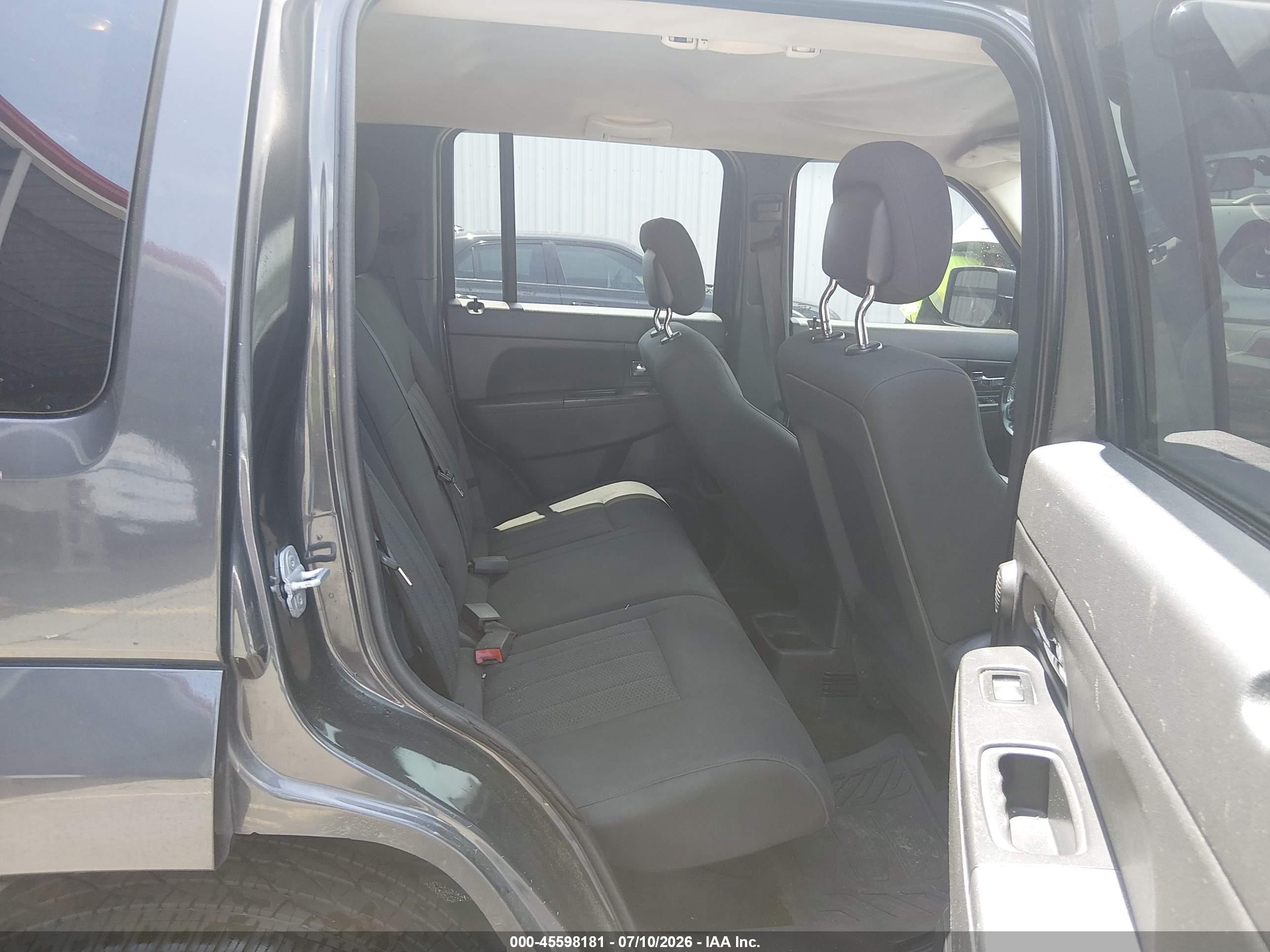 2011 Jeep Liberty Sport Gray vin: 1J4PN2GK0BW573347