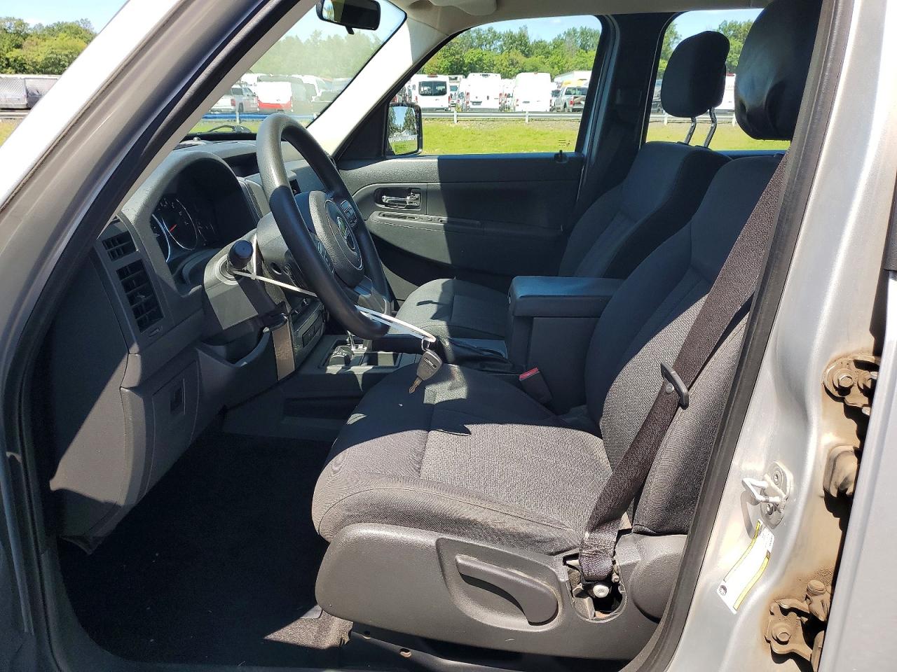 2011 Jeep Liberty Sport Silver vin: 1J4PN2GK0BW584624
