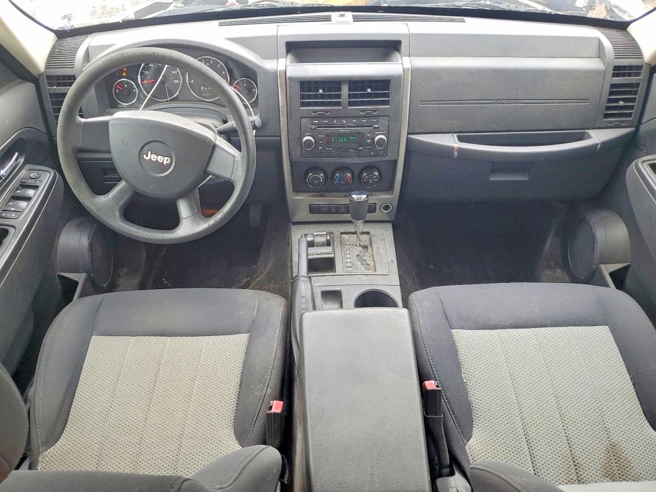 2010 Jeep Liberty Sport Серебряный vin: 1J4PN2GK1AW104184