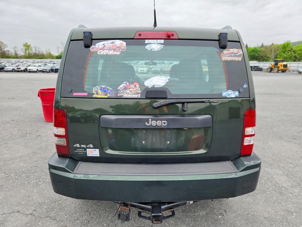 2011 Jeep Liberty Green vin: 1J4PN2GK2BW552029