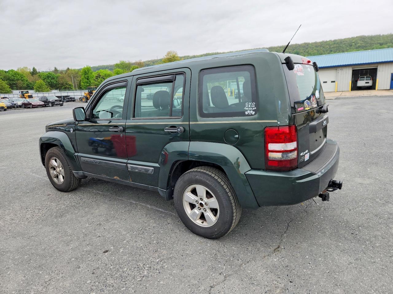2011 Jeep Liberty Green vin: 1J4PN2GK2BW552029