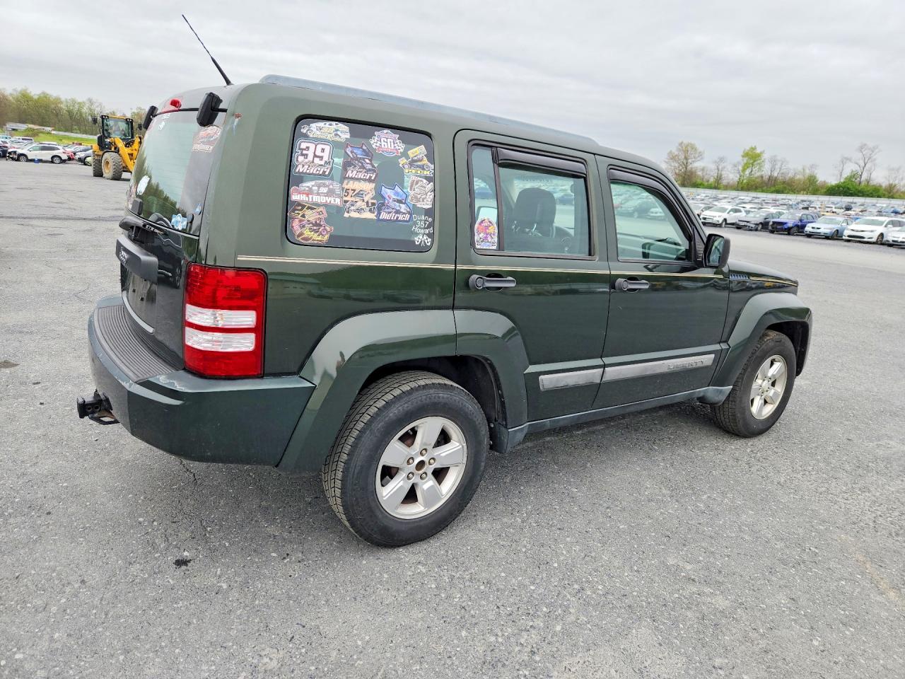 2011 Jeep Liberty Green vin: 1J4PN2GK2BW552029