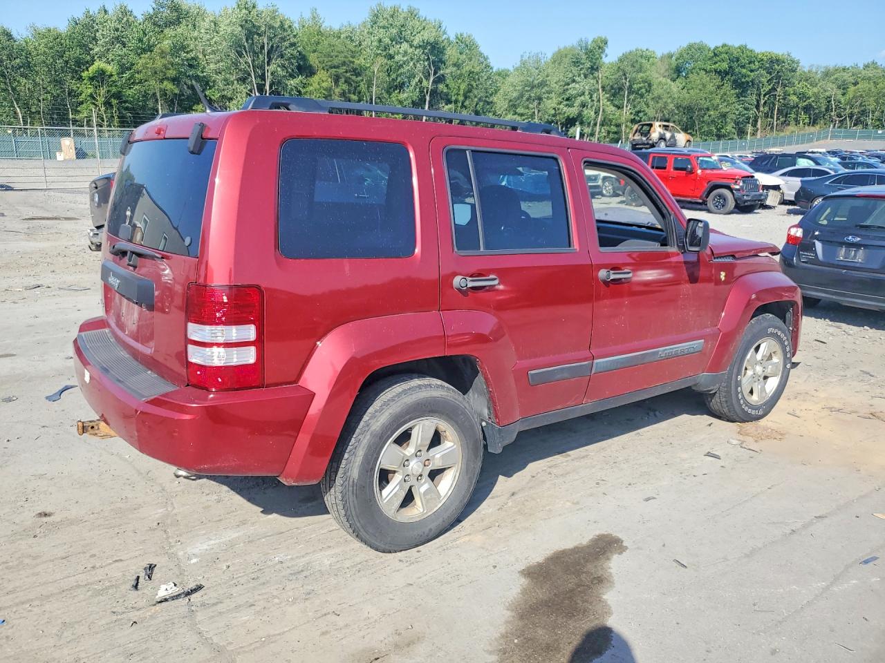 2011 Jeep Liberty Sport Burgundy vin: 1J4PN2GK2BW569302