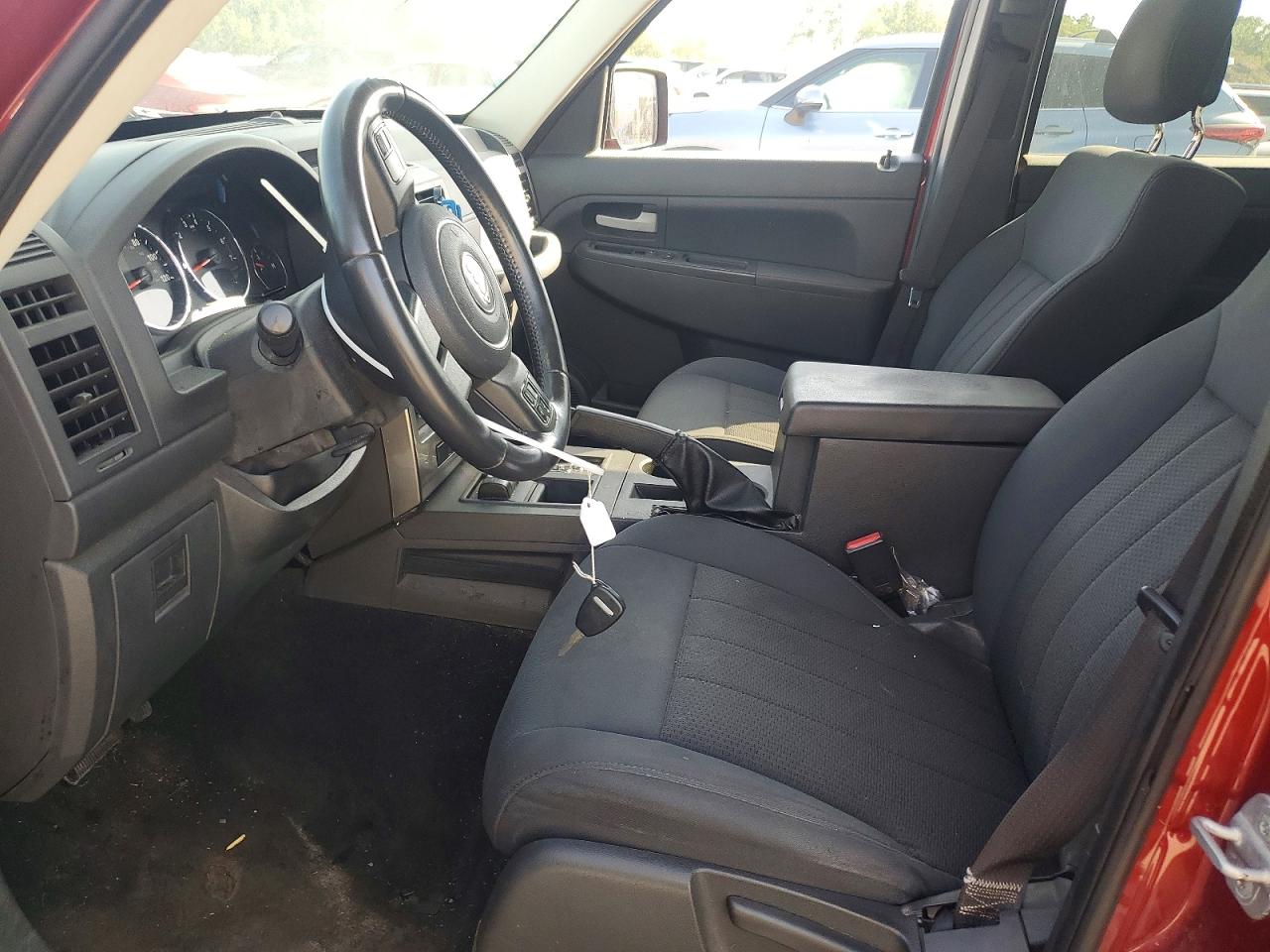 2011 Jeep Liberty Sport Burgundy vin: 1J4PN2GK2BW569302