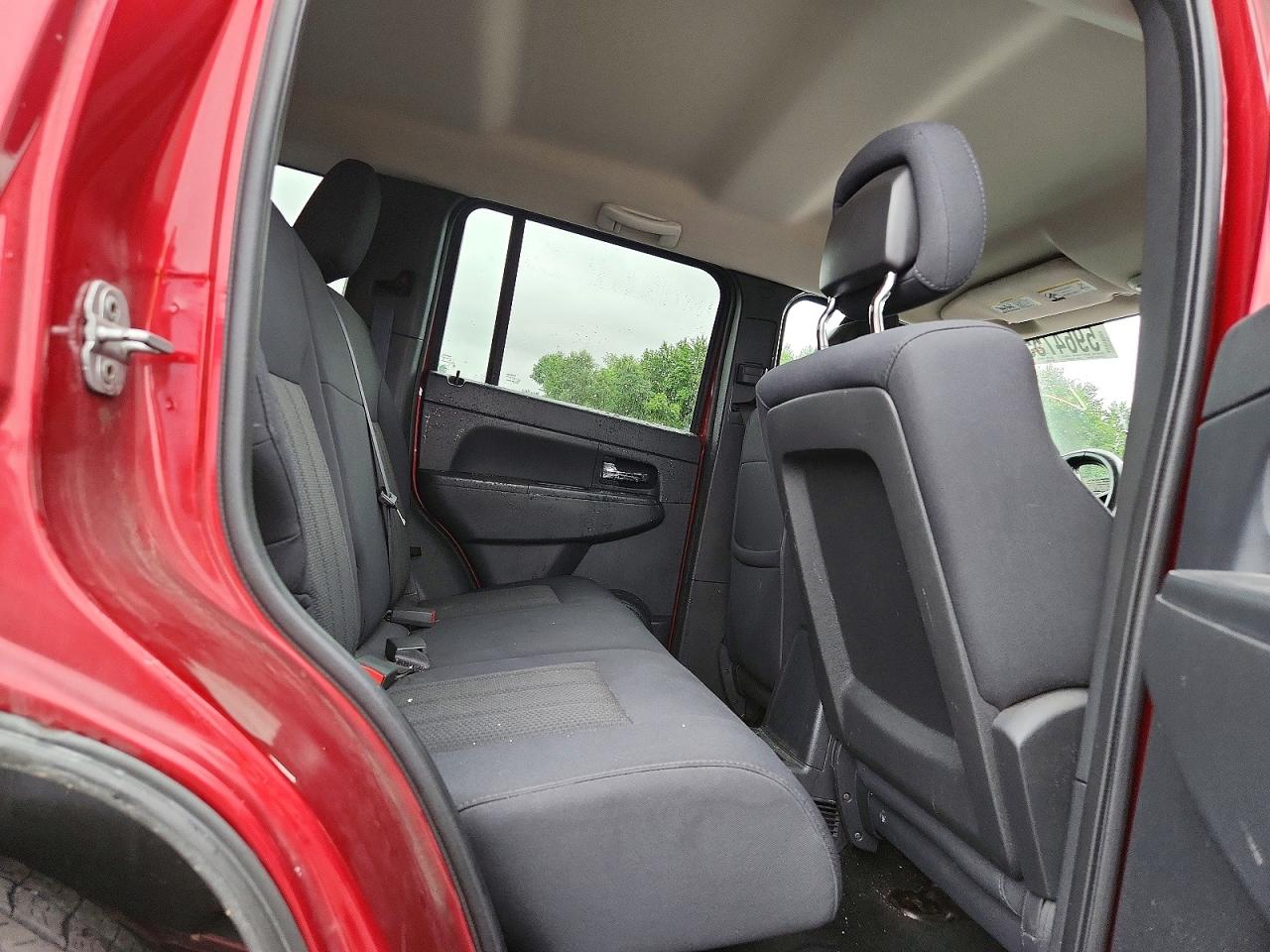 2011 Jeep Liberty Sport Burgundy vin: 1J4PN2GK2BW569302