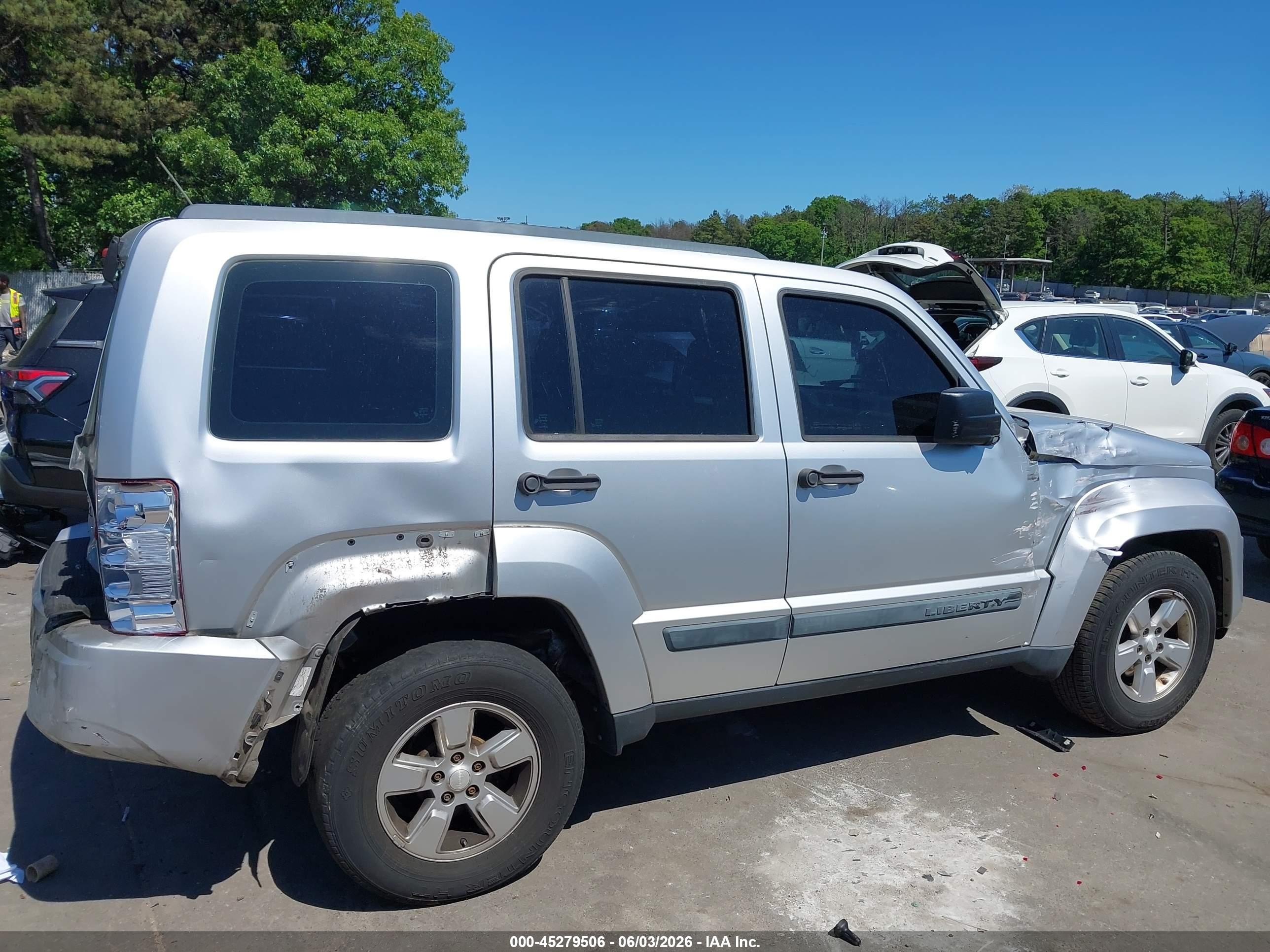 2010 Jeep Liberty Sport Gray vin: 1J4PN2GK3AW103828