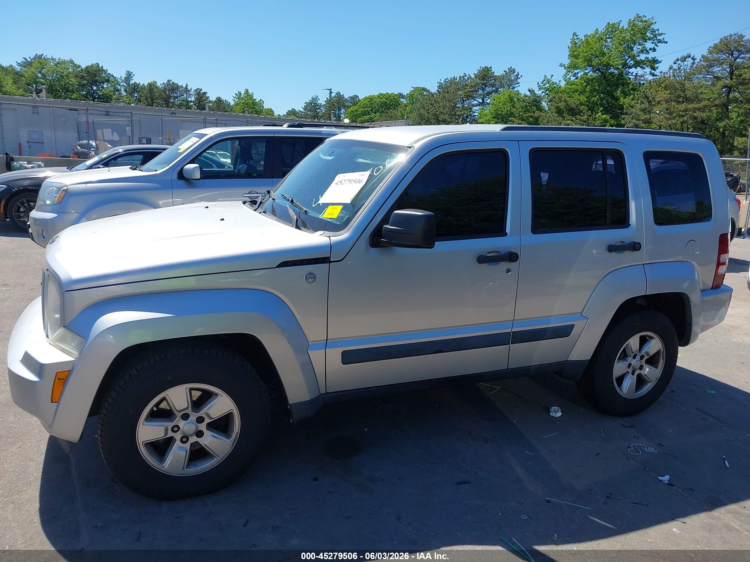2010 Jeep Liberty Sport Gray vin: 1J4PN2GK3AW103828
